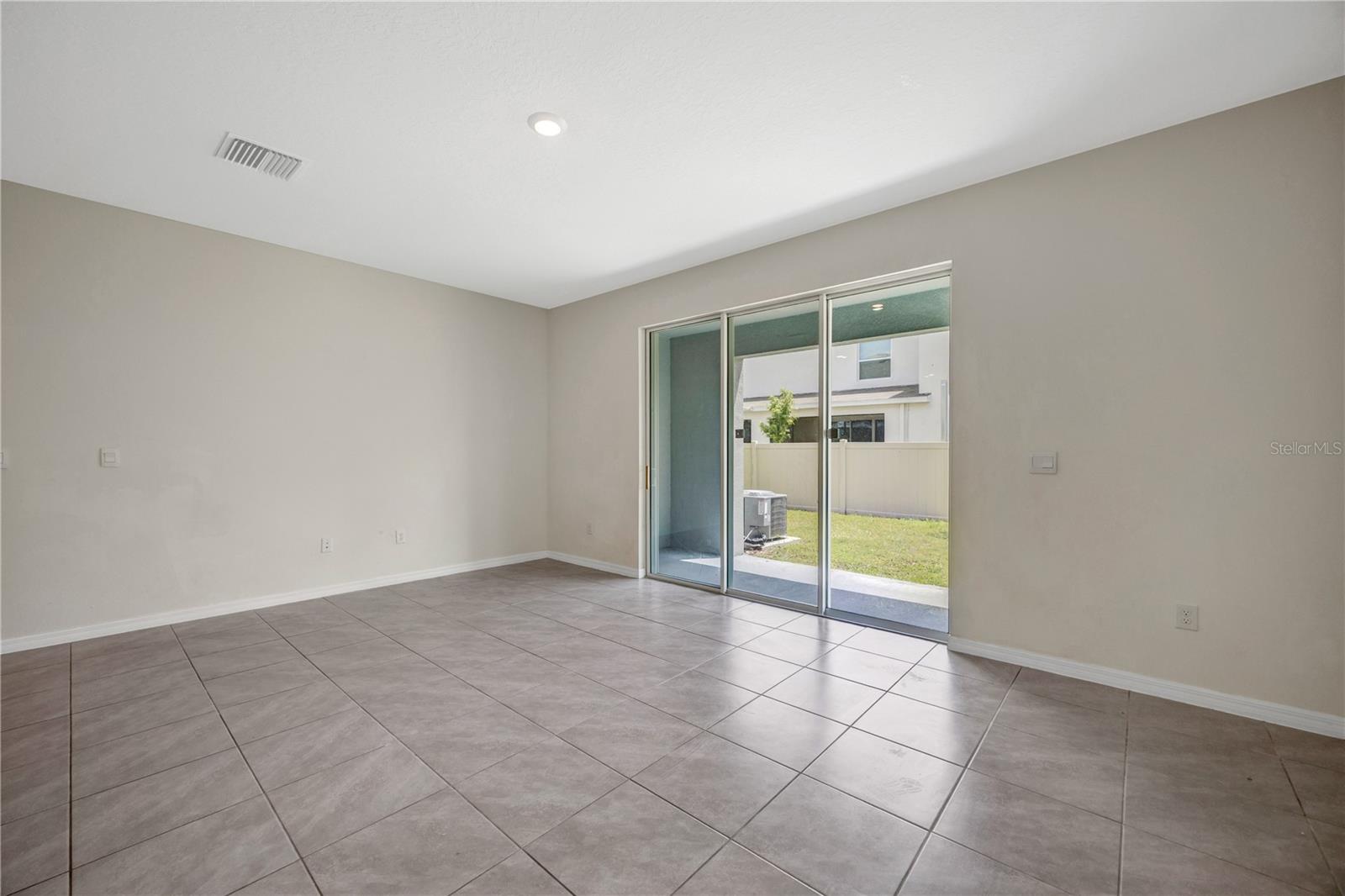 UNION PARK - Residential Lease