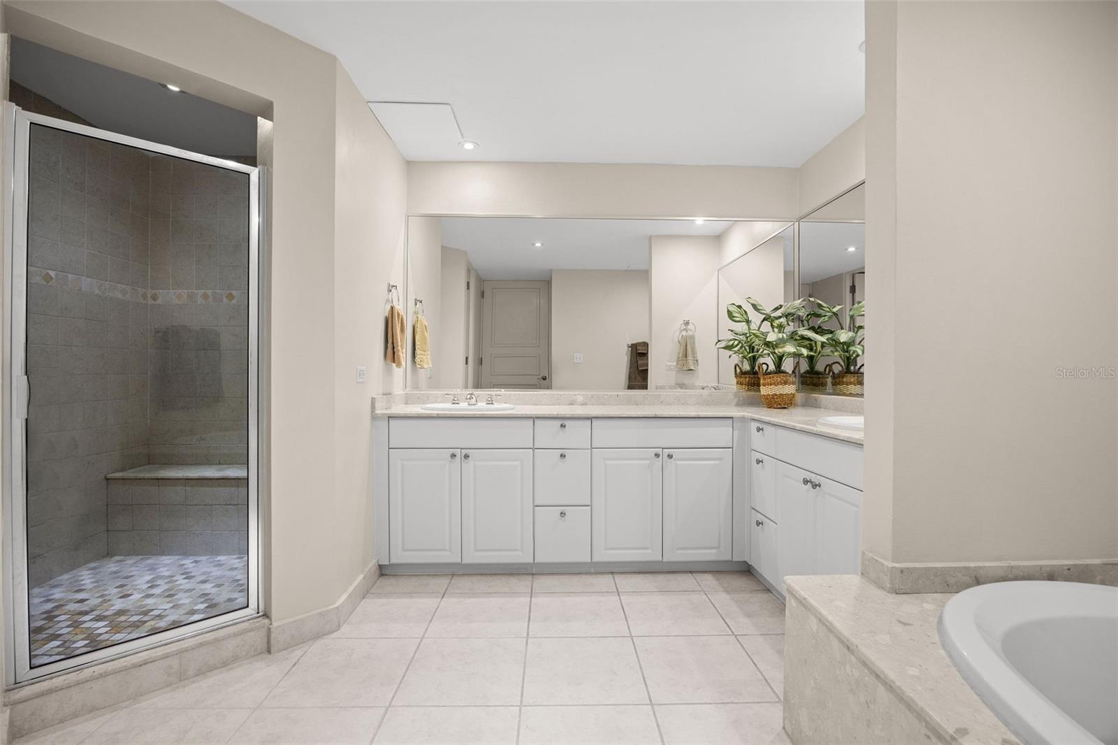 THE MARBELLA CLUB - Residential