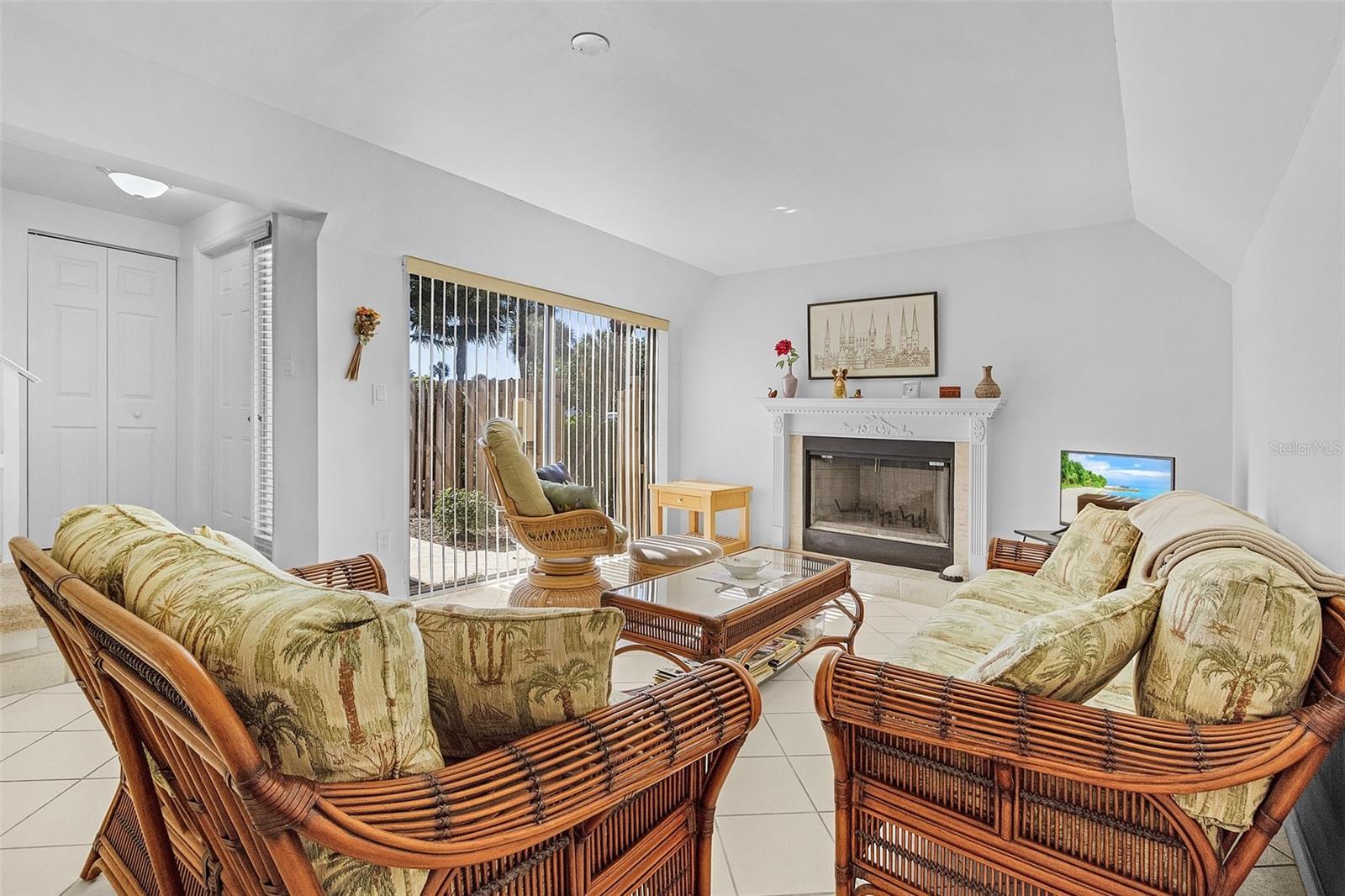 MEADOWLARK COVE PH 02 - Residential