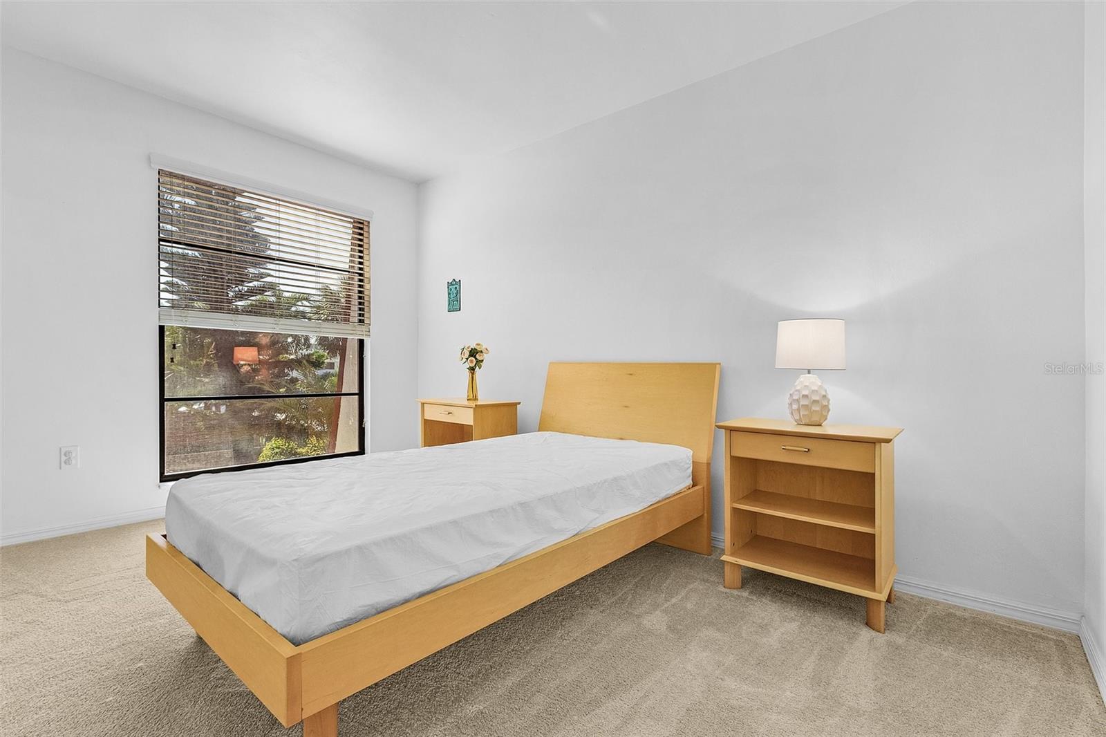 MEADOWLARK COVE PH 02 - Residential