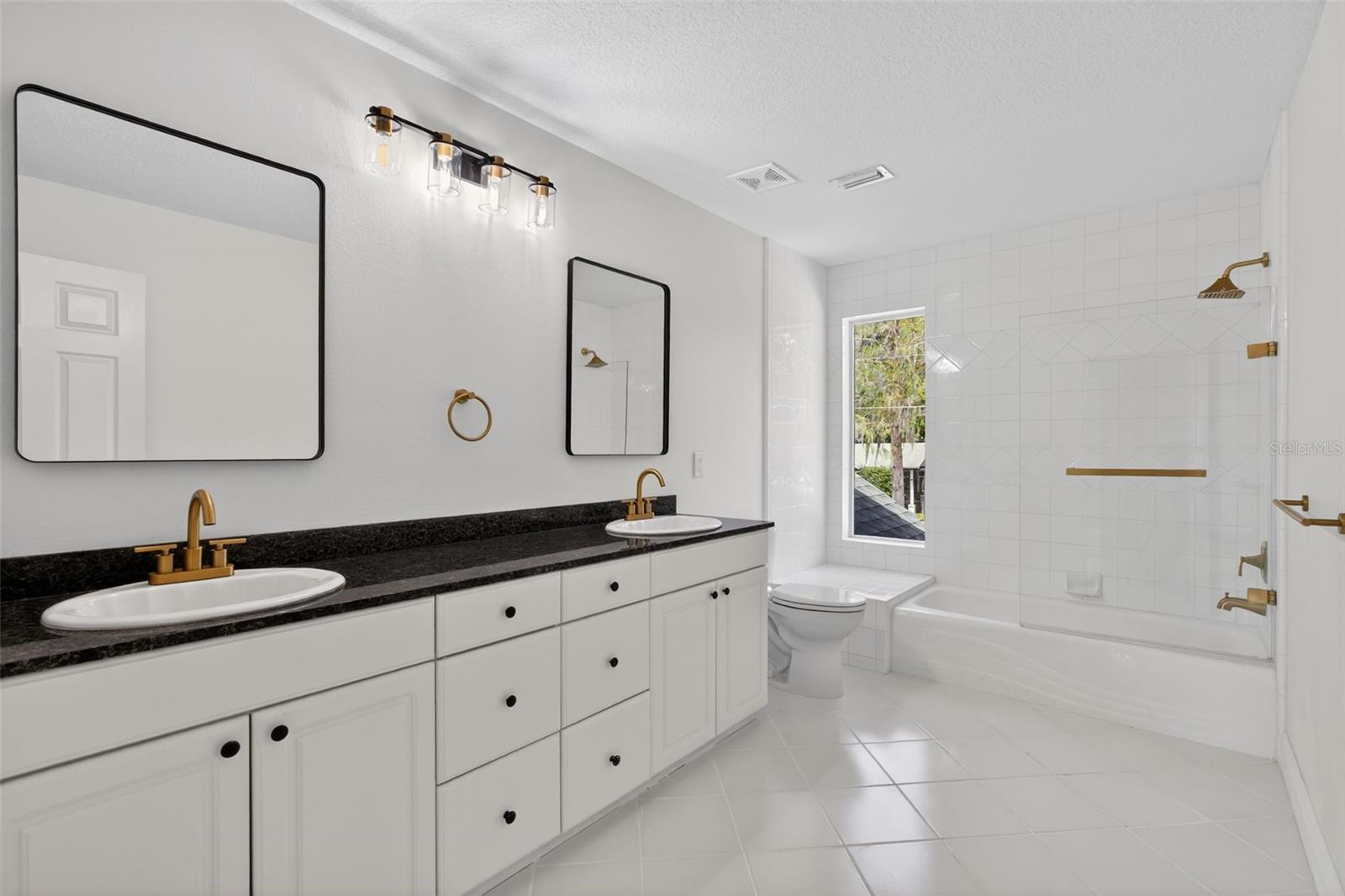 WINDERMERE TOWN - Residential