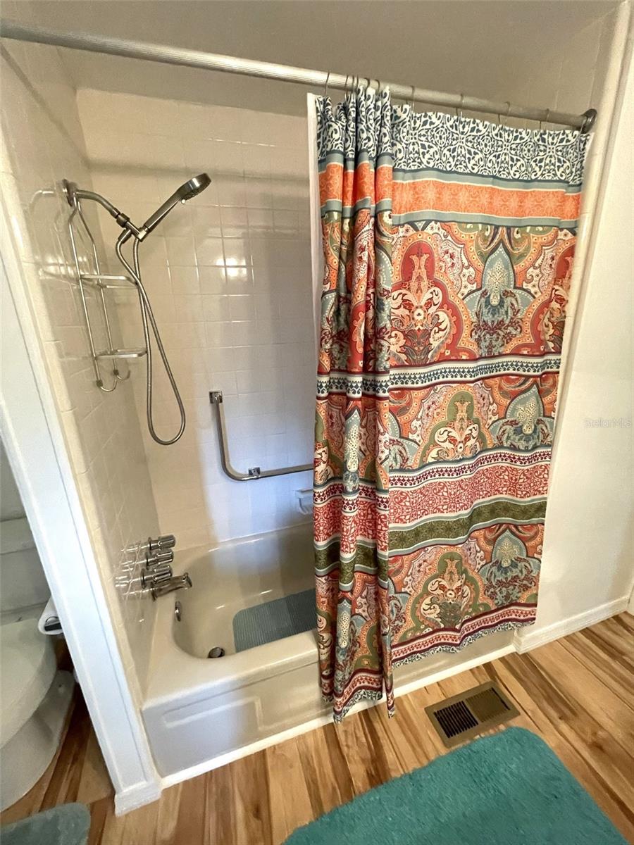 HARBOR ISLES I - Residential