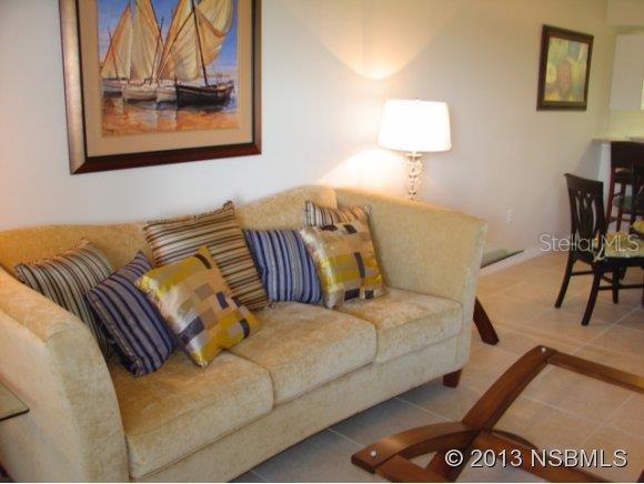 Ocean Walk Condo At Nsb - Residential Lease