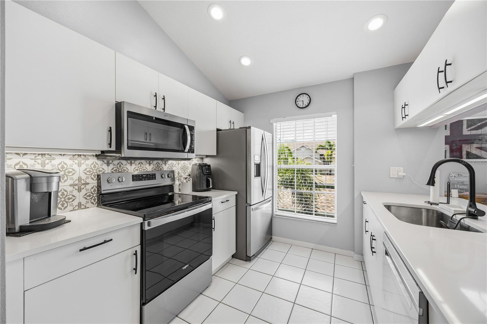 PINESTONE AT PALMER RANCH - Residential