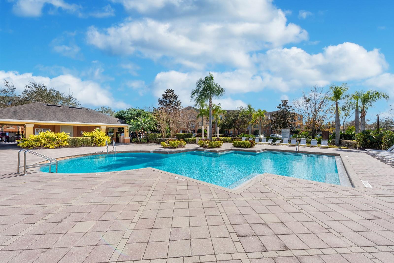 HORIZONS/VISTA LAKES PH 4 - Residential