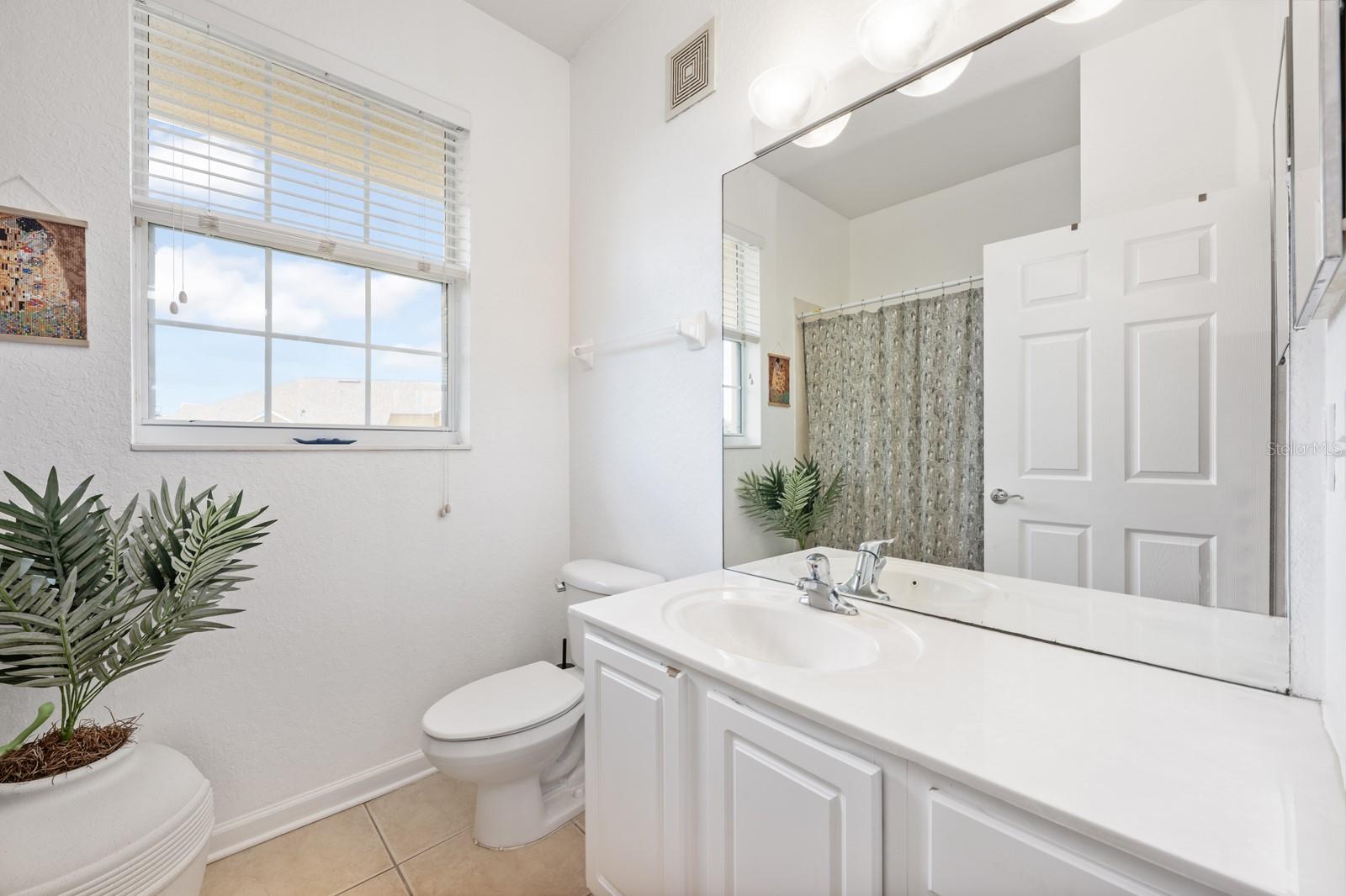 HORIZONS/VISTA LAKES PH 4 - Residential