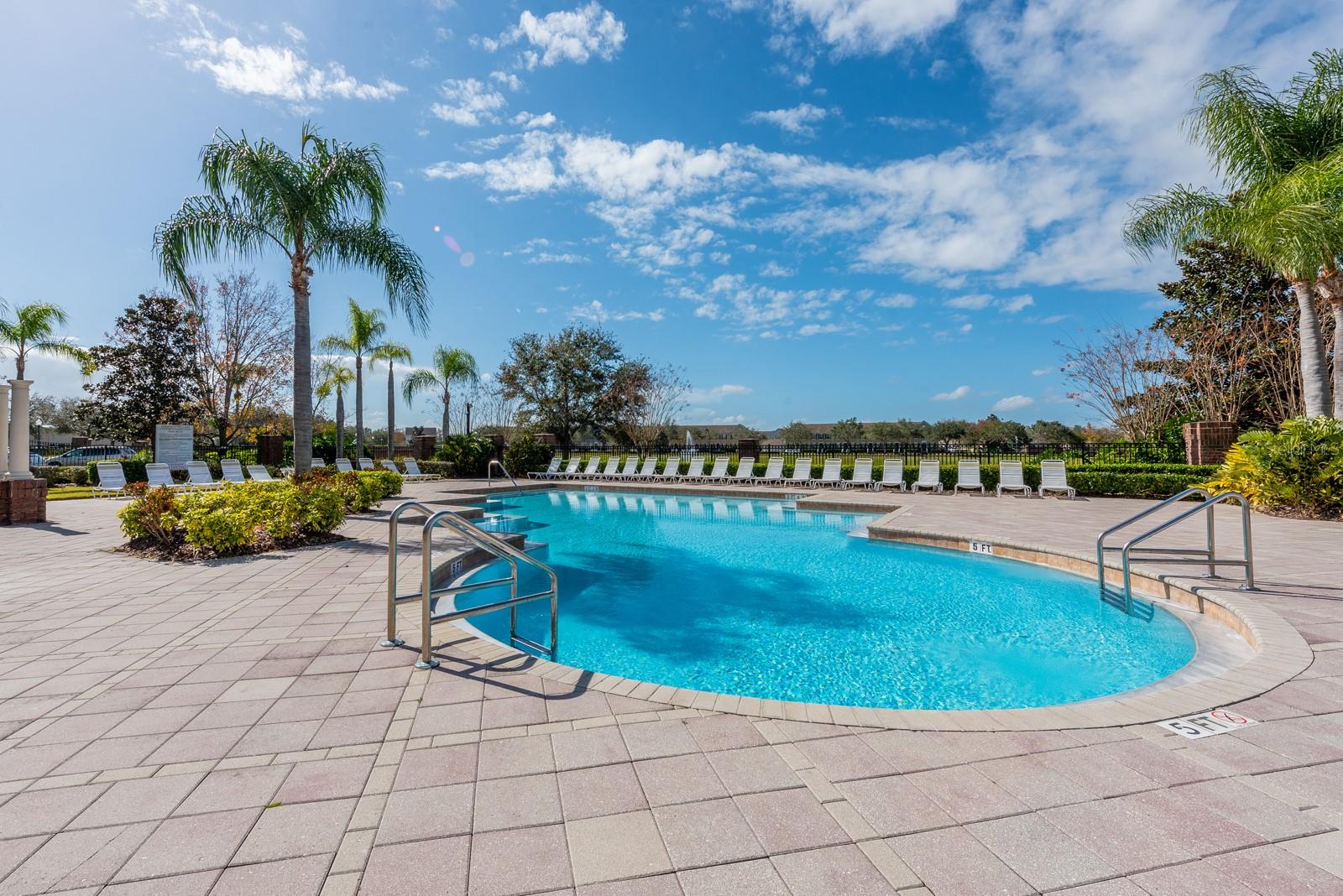 HORIZONS/VISTA LAKES PH 4 - Residential