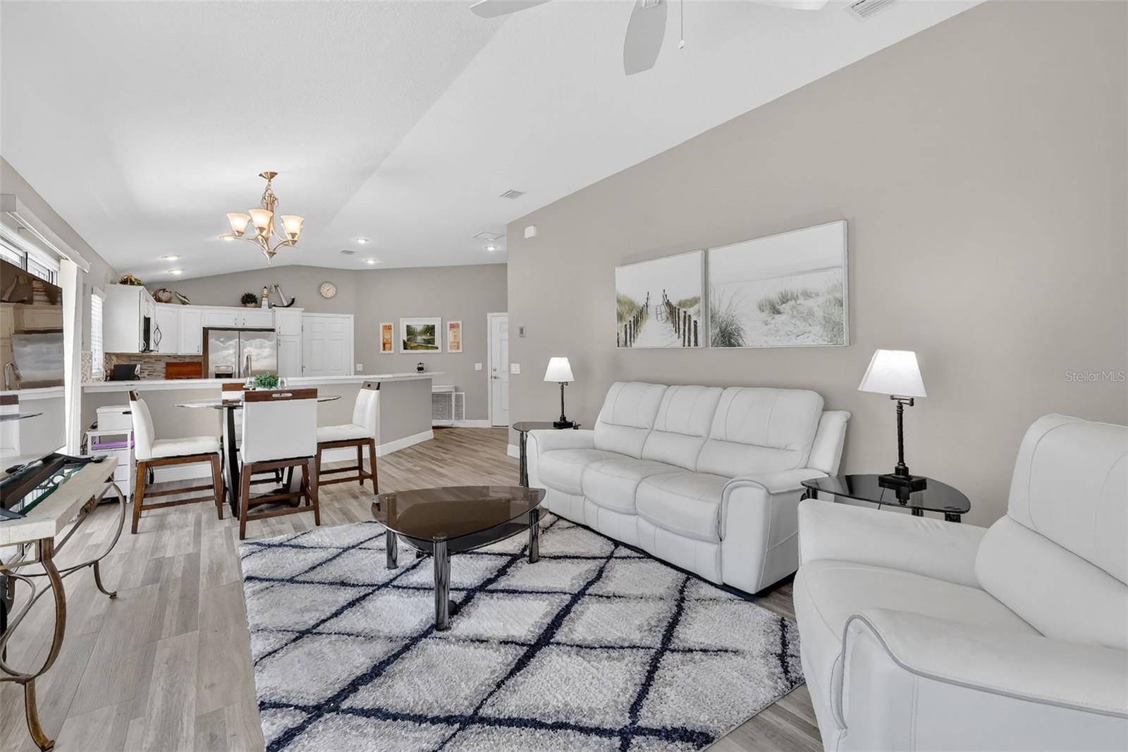 VILLAGES/MARION PHILLIPS VLS - Residential