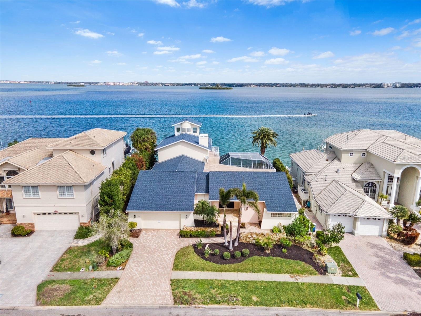 849 HARBOR ISLAND
