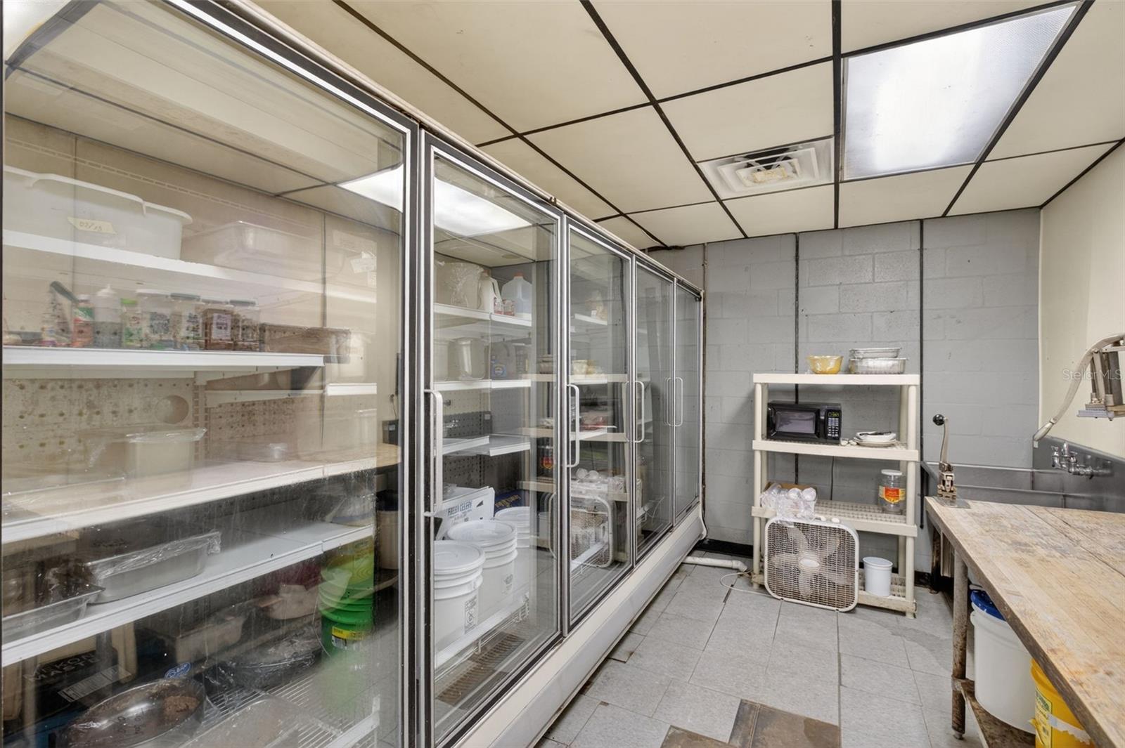 VAN VILLA SUB - Commercial Sale