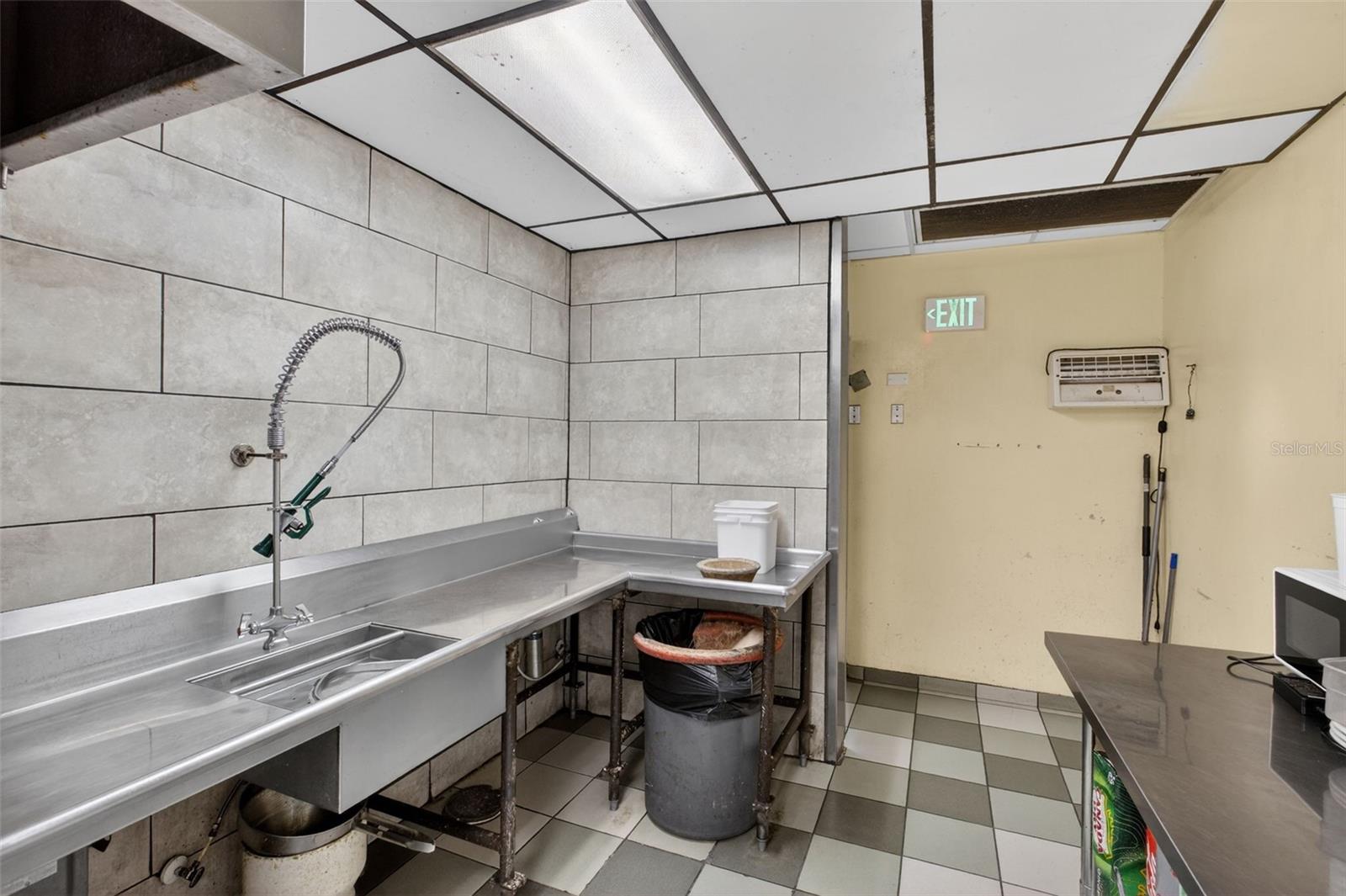 VAN VILLA SUB - Commercial Sale