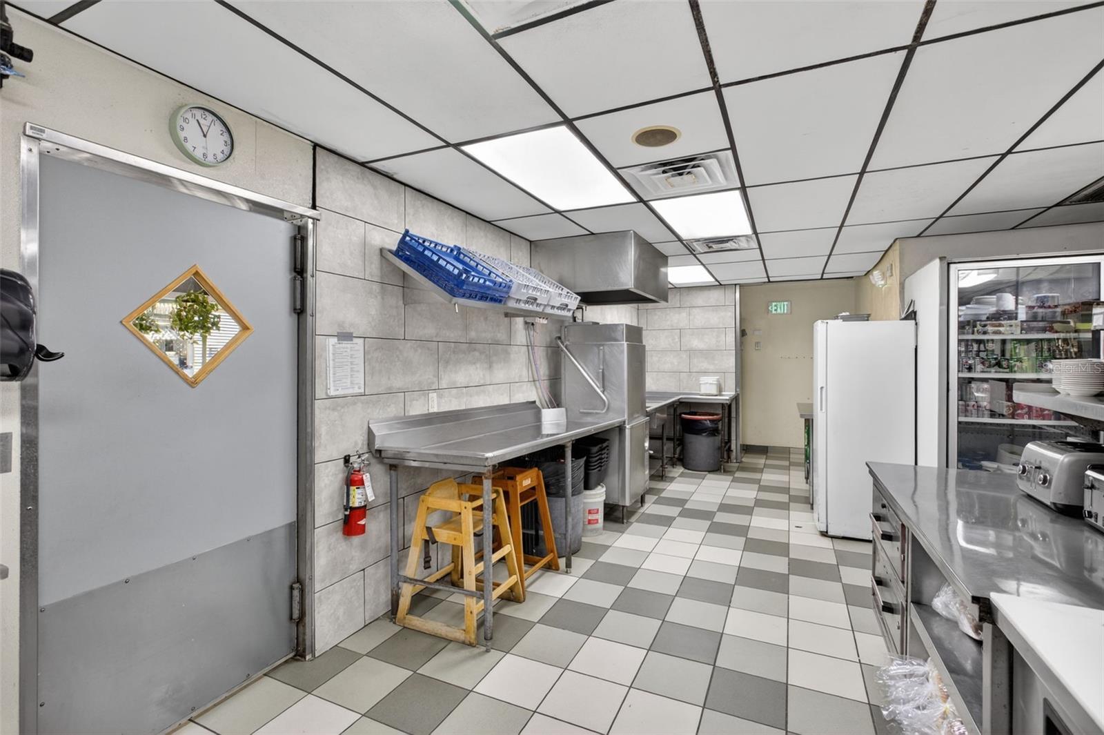 VAN VILLA SUB - Commercial Sale