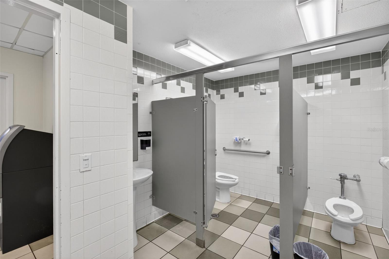 VAN VILLA SUB - Commercial Sale