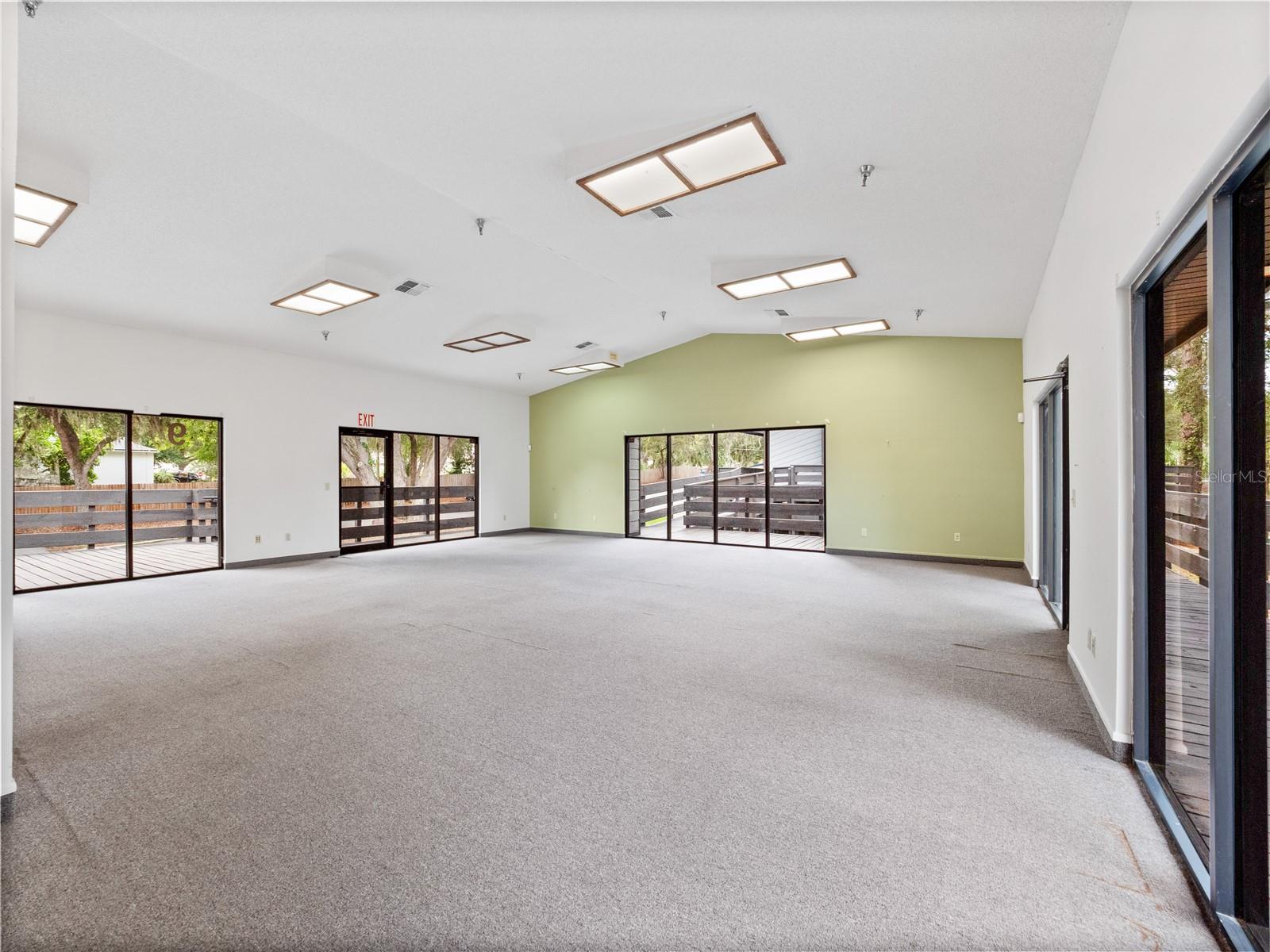 PRESCOTT OFFICE SITE - Commercial Lease