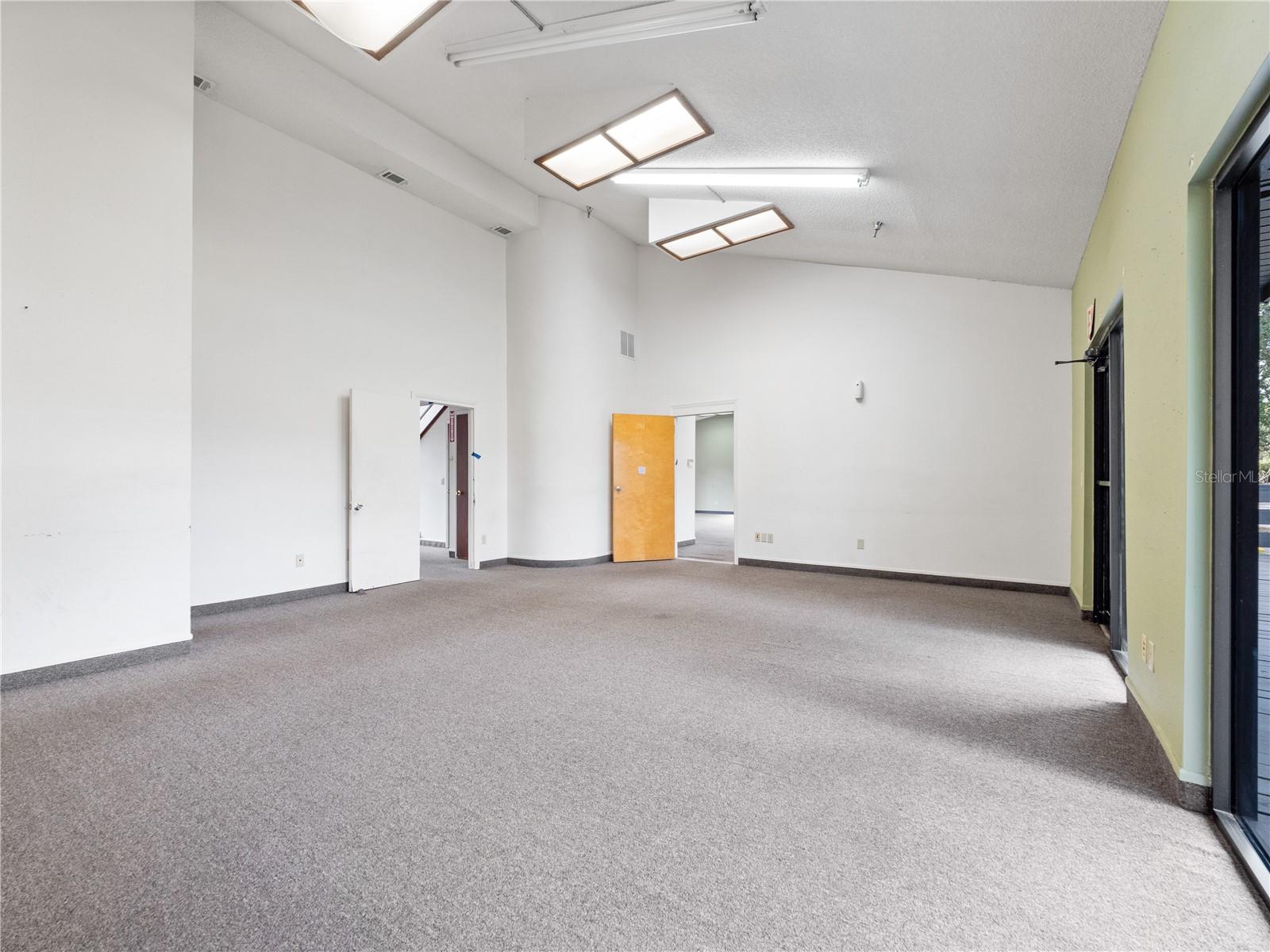 PRESCOTT OFFICE SITE - Commercial Lease