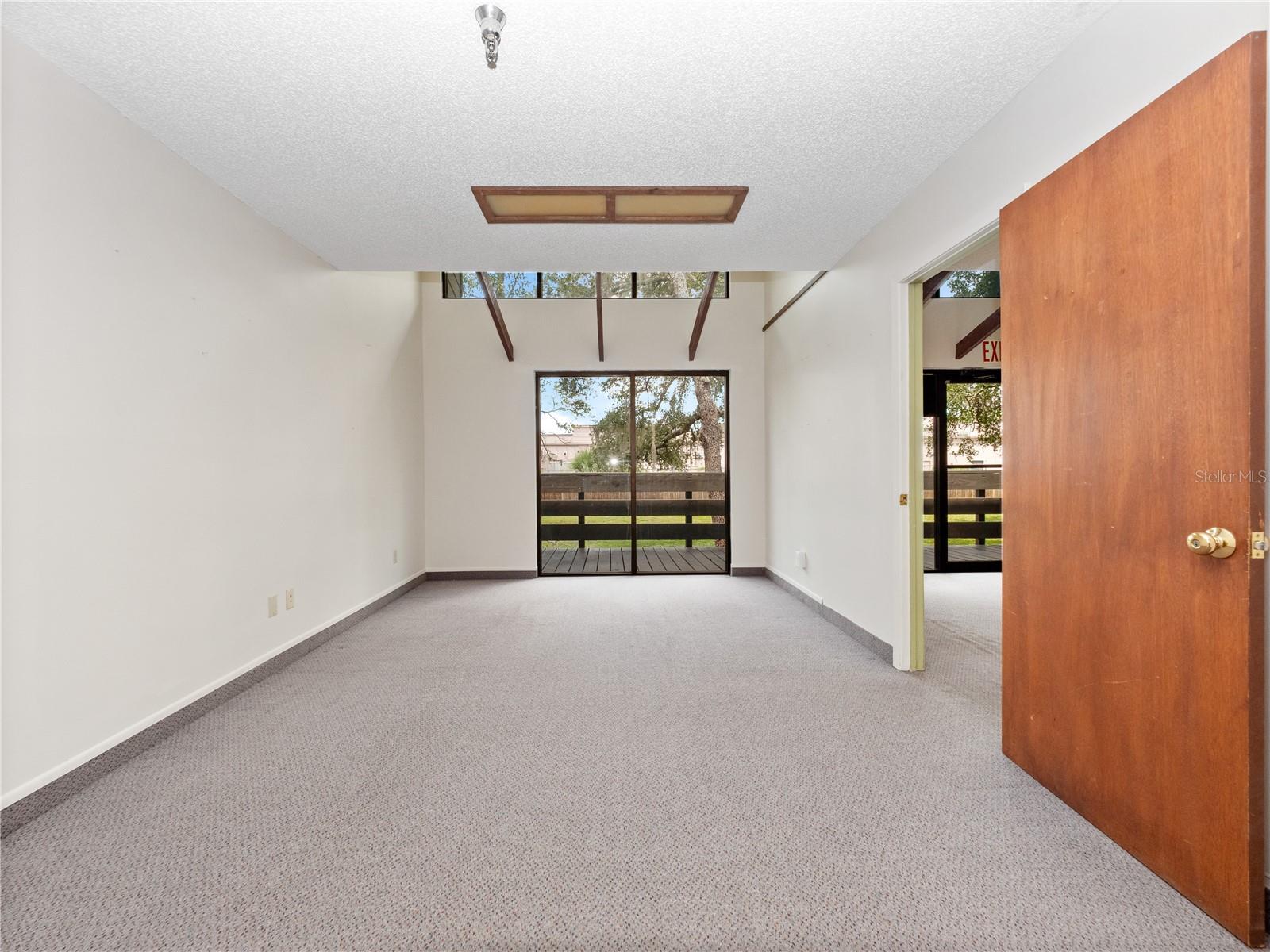 PRESCOTT OFFICE SITE - Commercial Lease