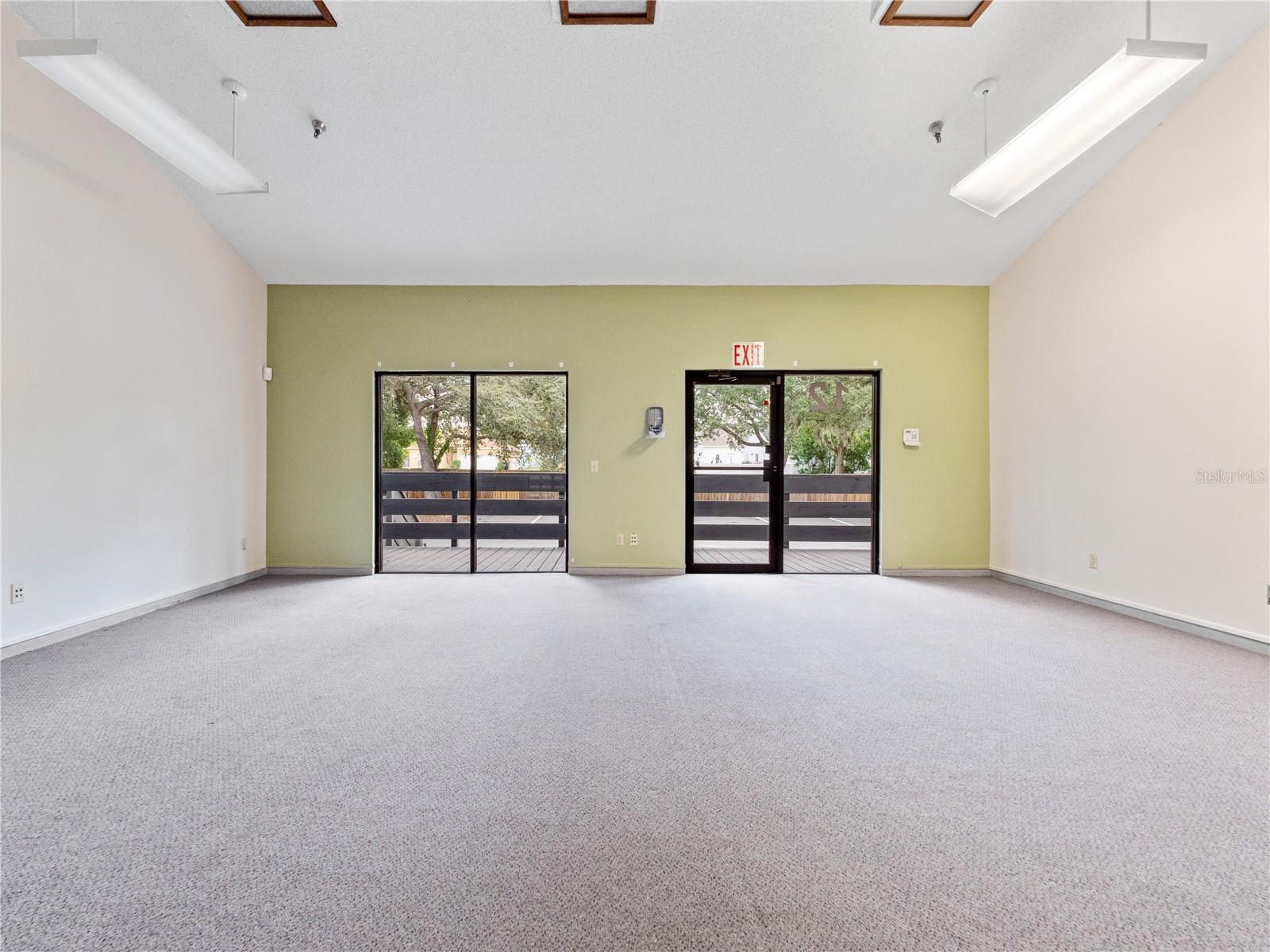 PRESCOTT OFFICE SITE - Commercial Lease