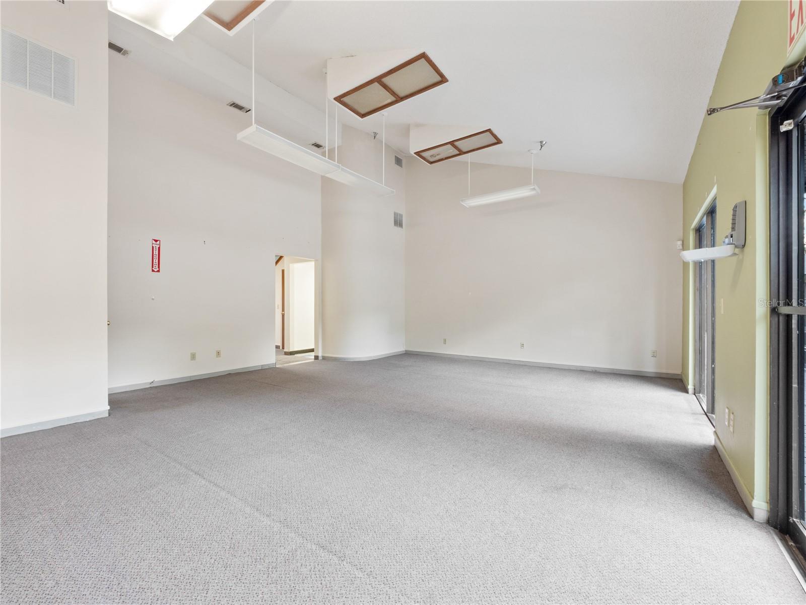 PRESCOTT OFFICE SITE - Commercial Lease