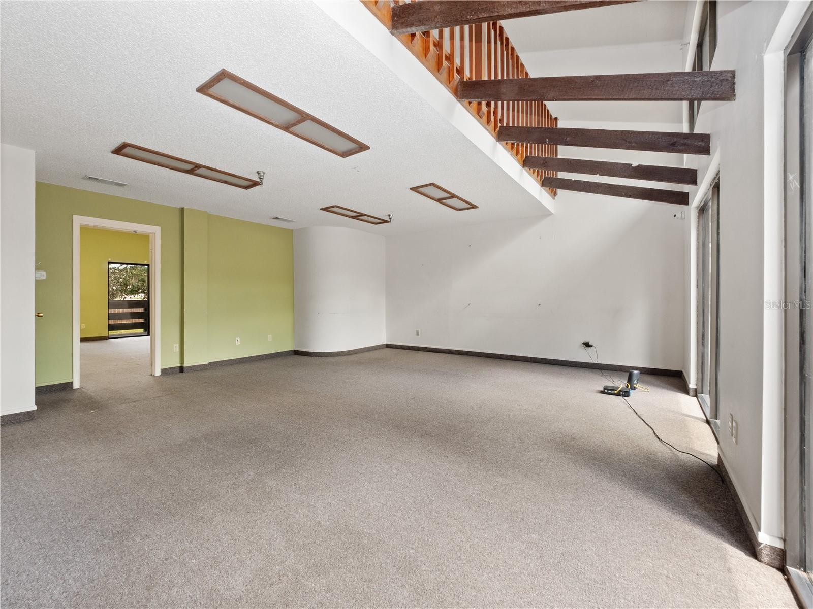 PRESCOTT OFFICE SITE - Commercial Lease