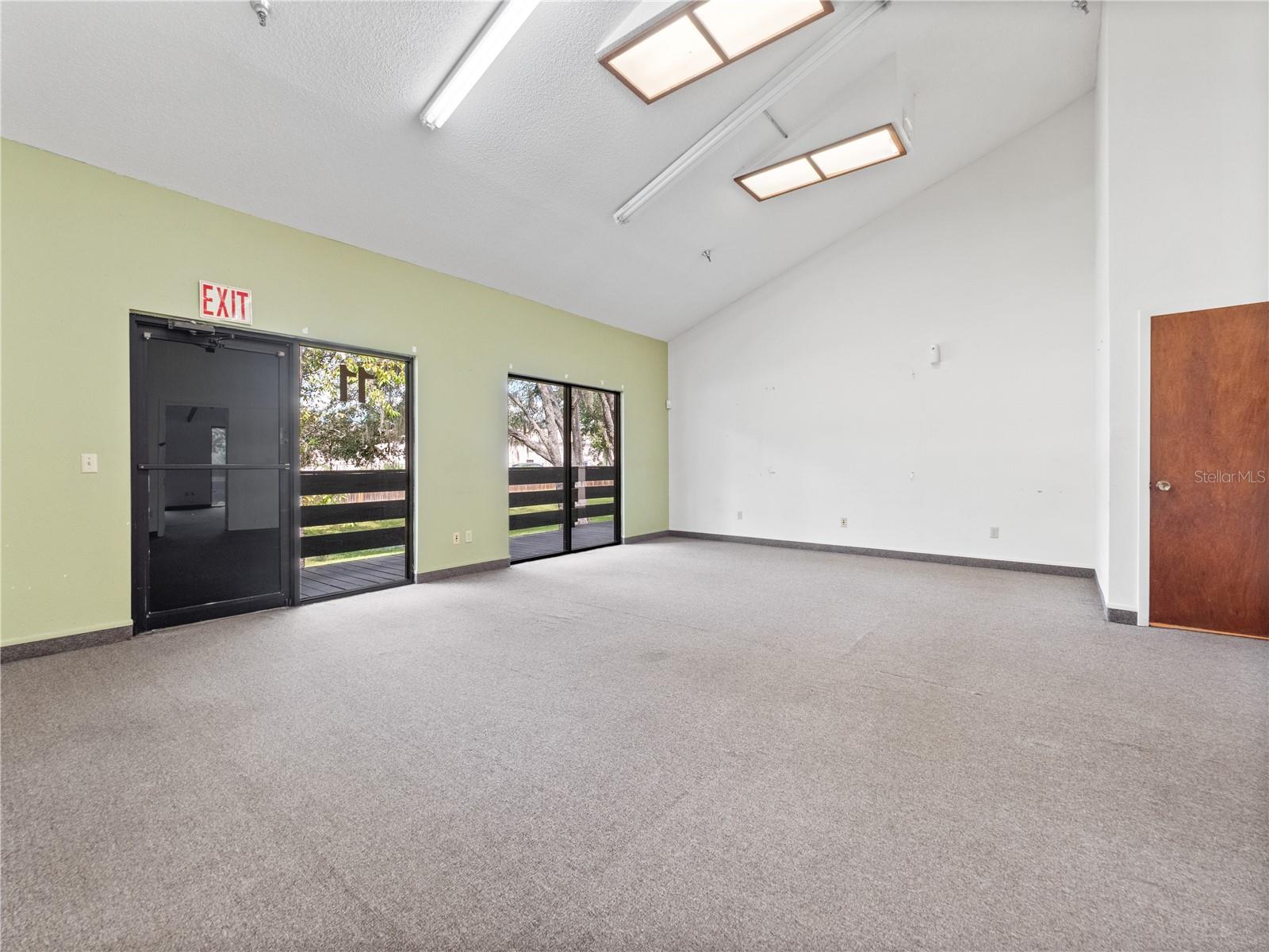 PRESCOTT OFFICE SITE - Commercial Lease