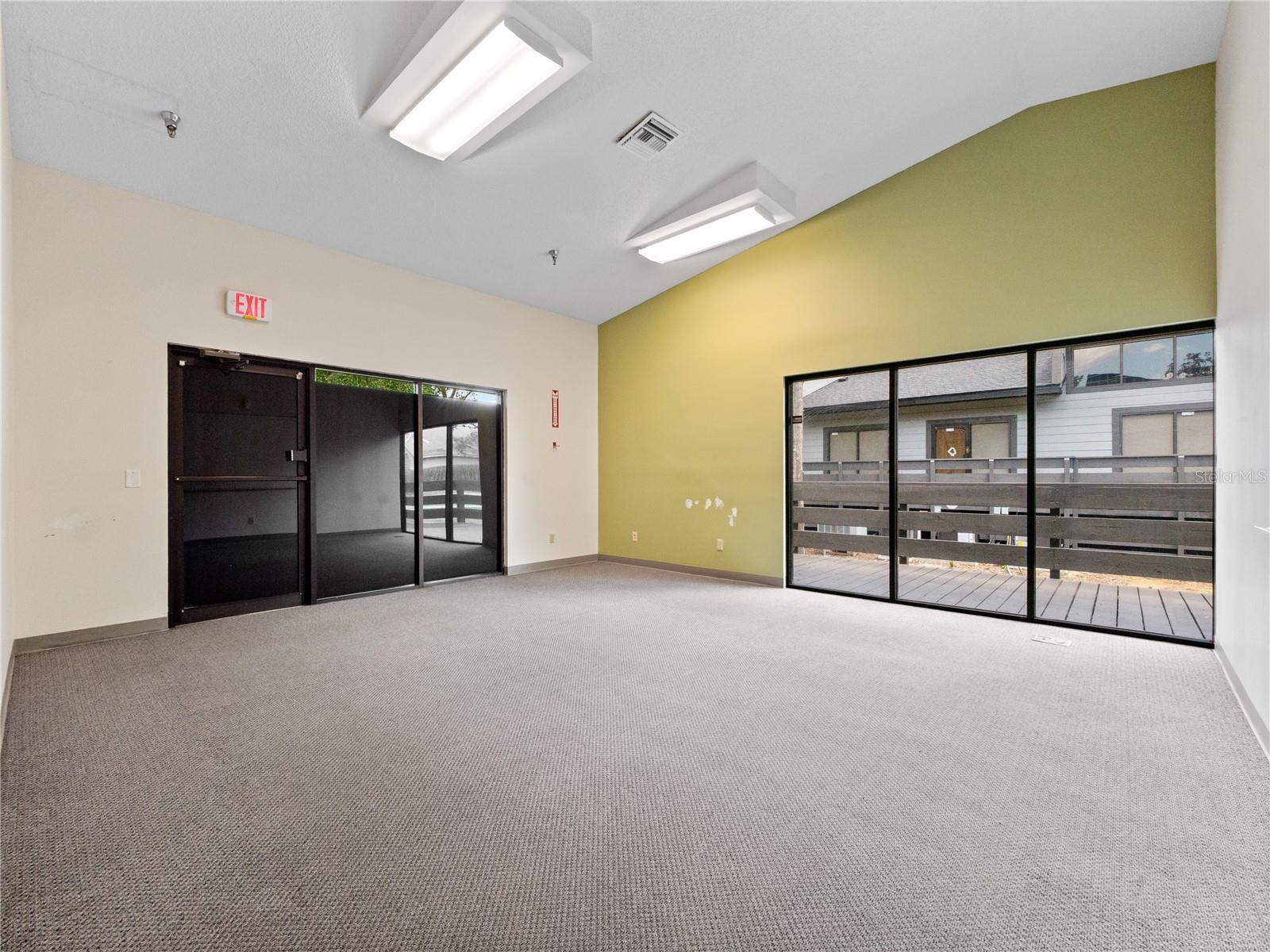 PRESCOTT OFFICE SITE - Commercial Lease