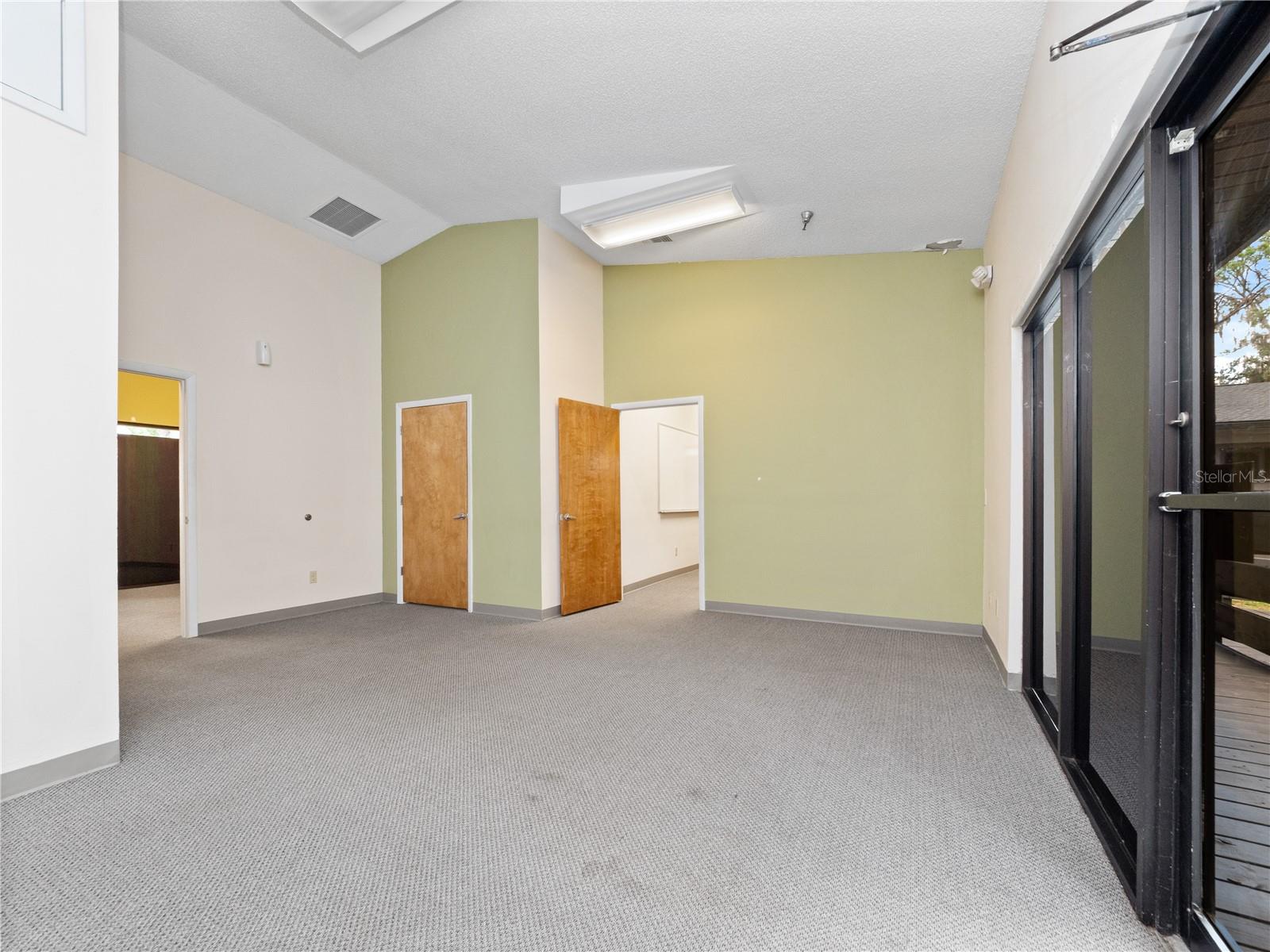 PRESCOTT OFFICE SITE - Commercial Lease