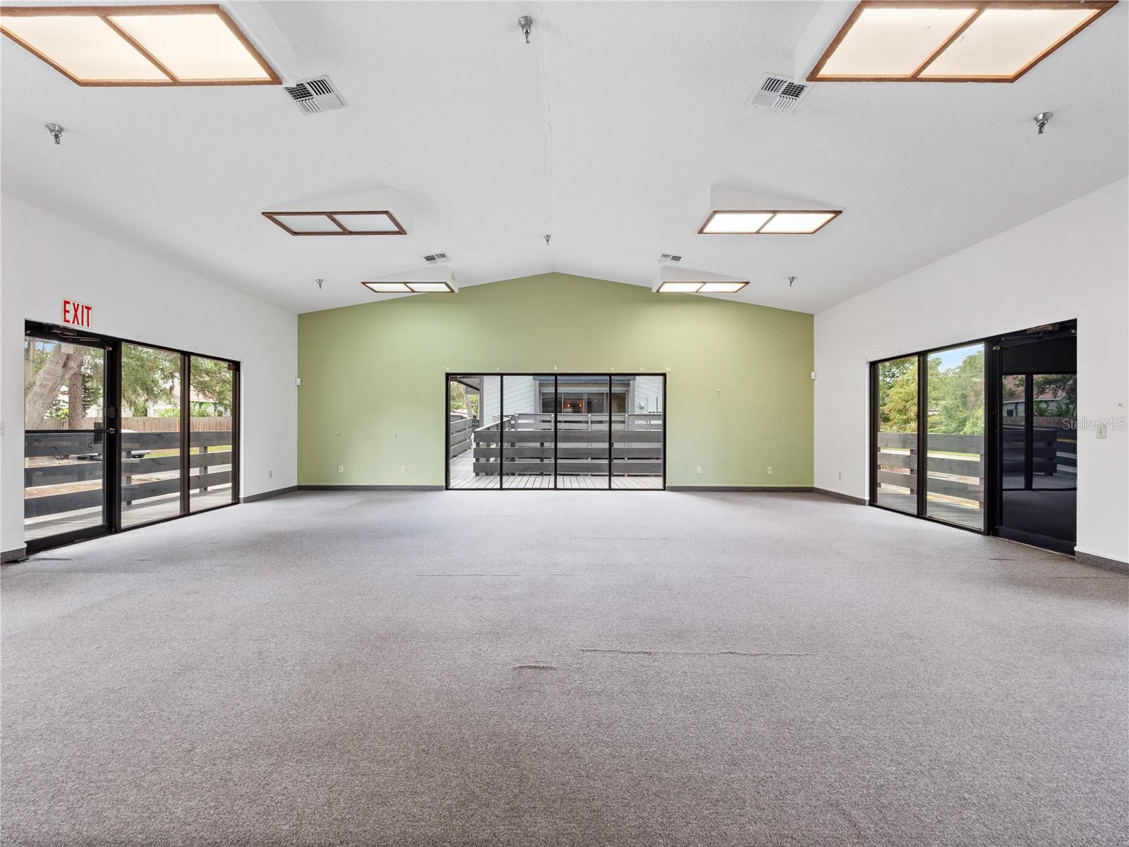 PRESCOTT OFFICE SITE - Commercial Lease