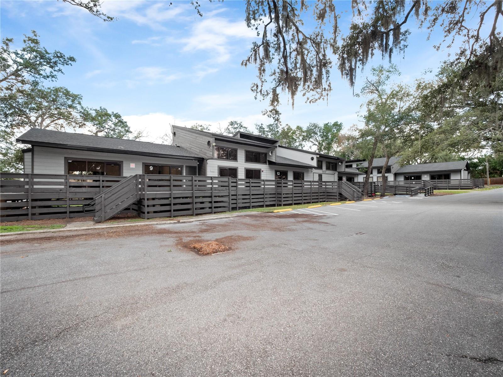 5037 NORTH LANE