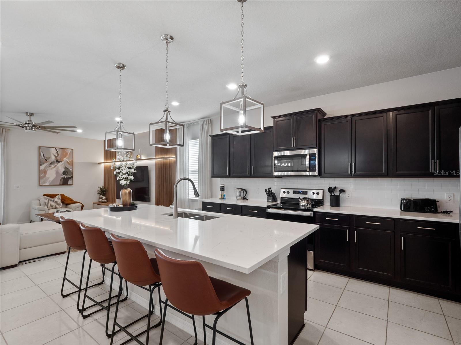 WINDSOR ISLAND RESIDENCE PH 2A - Residential