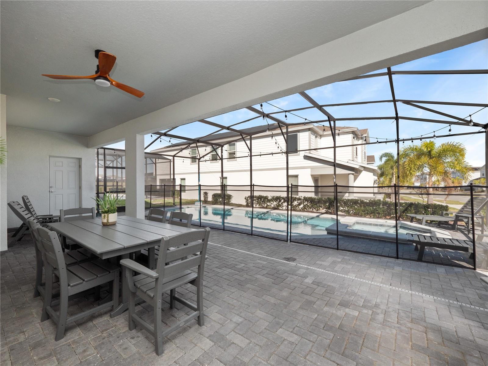 WINDSOR ISLAND RESIDENCE PH 2A - Residential