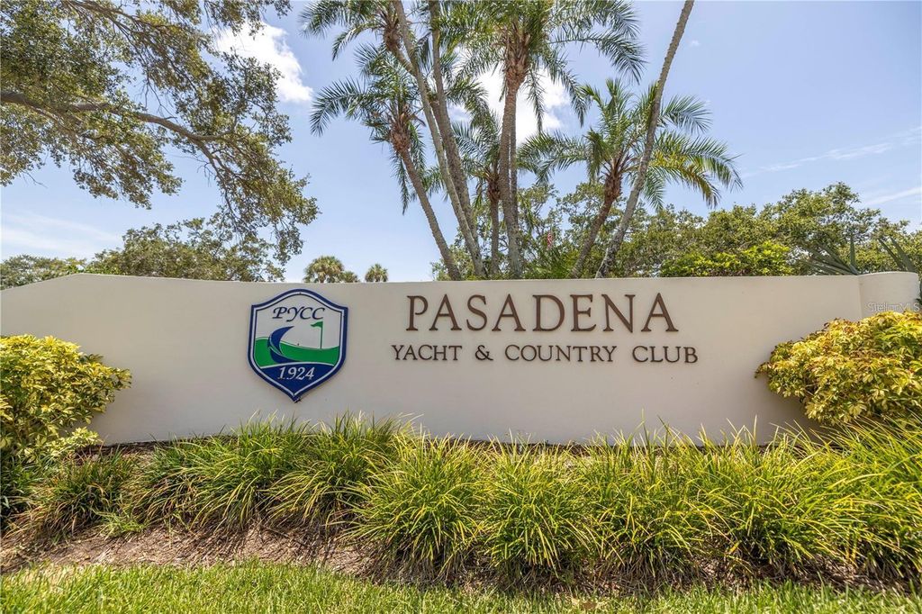 Photo of 6300 Pasadena Point Boulevard #26, Gulfport, FL 33707 (MLS # TB8342909)