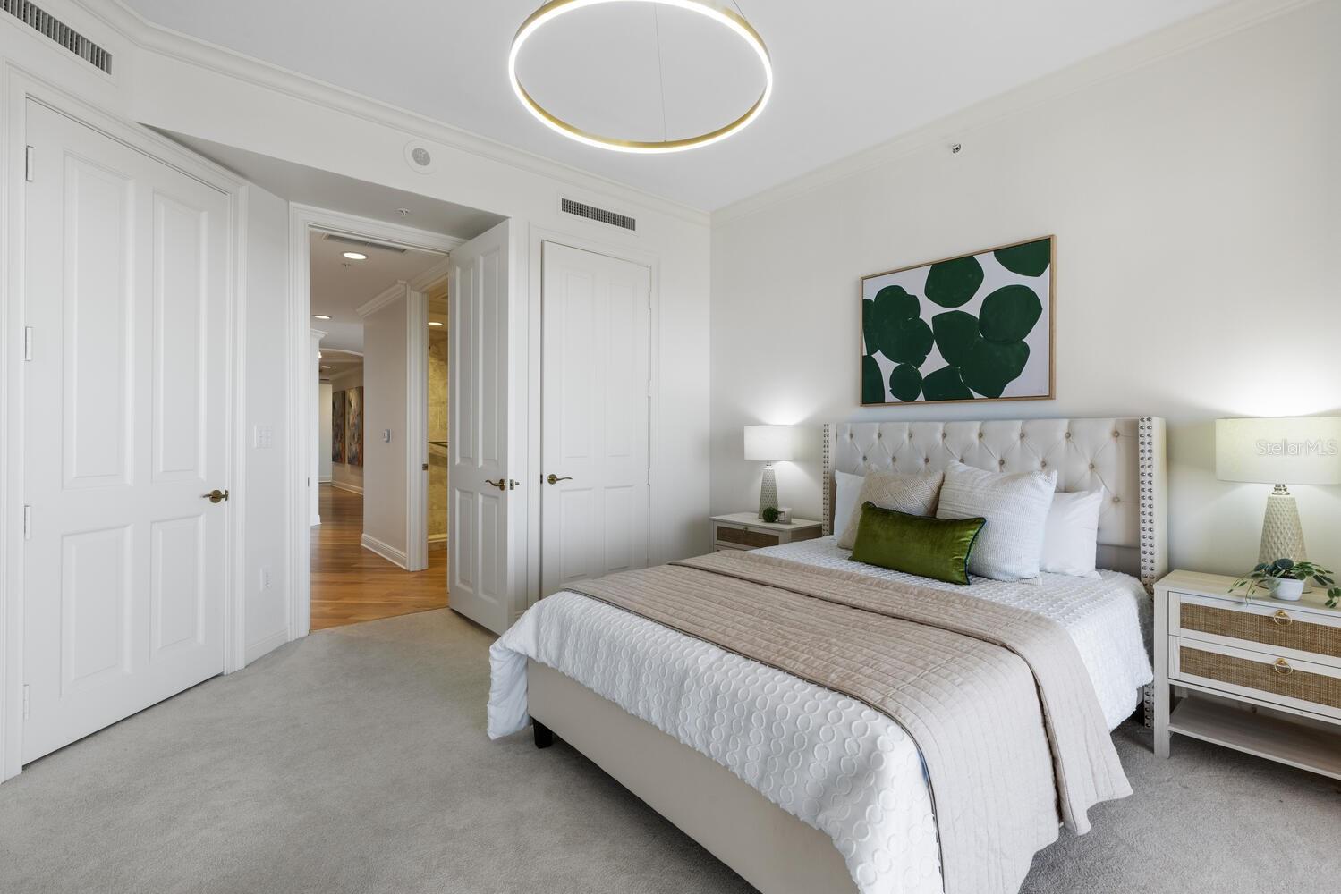 THE TOWER RESIDENCES - Residential