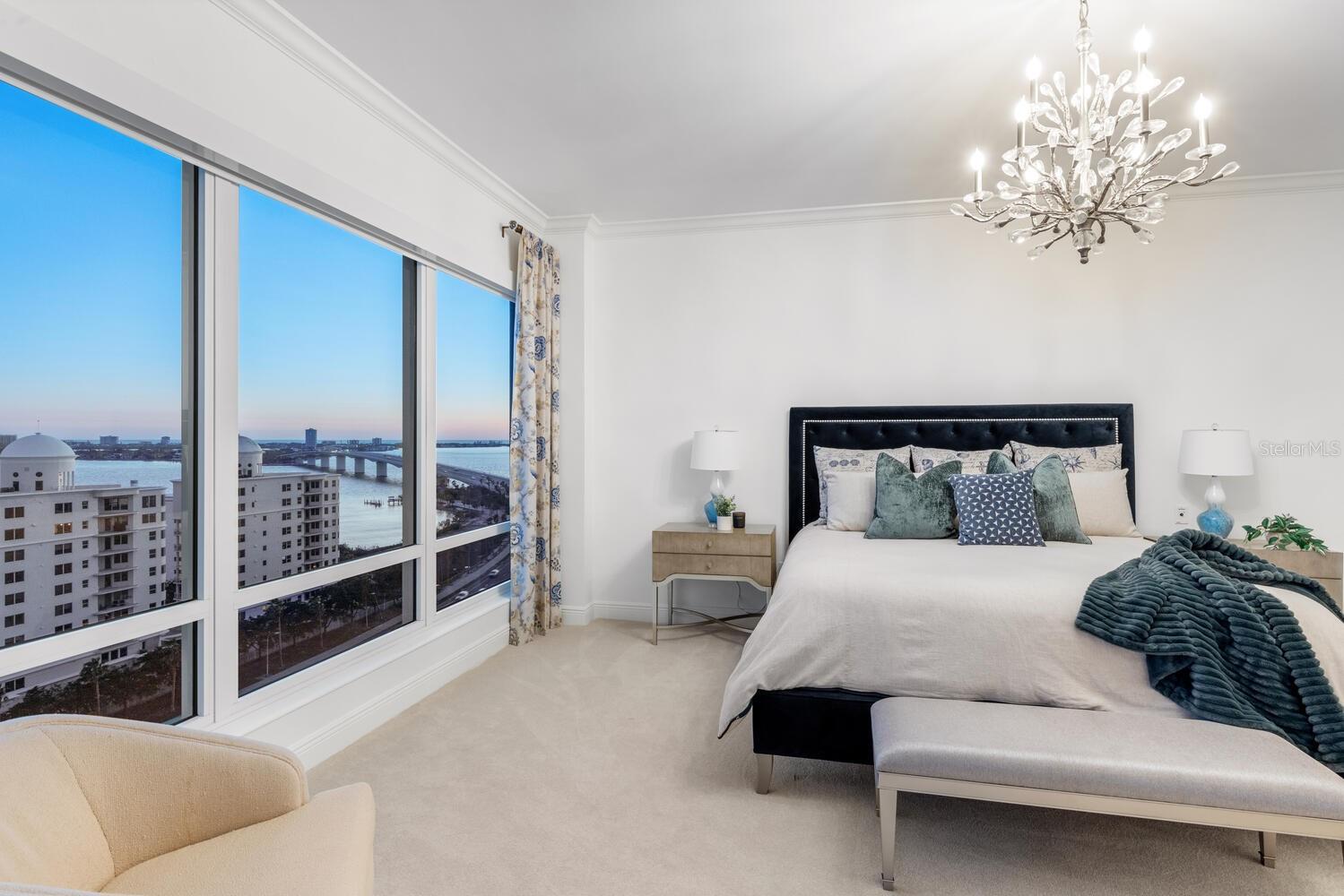 THE TOWER RESIDENCES - Residential