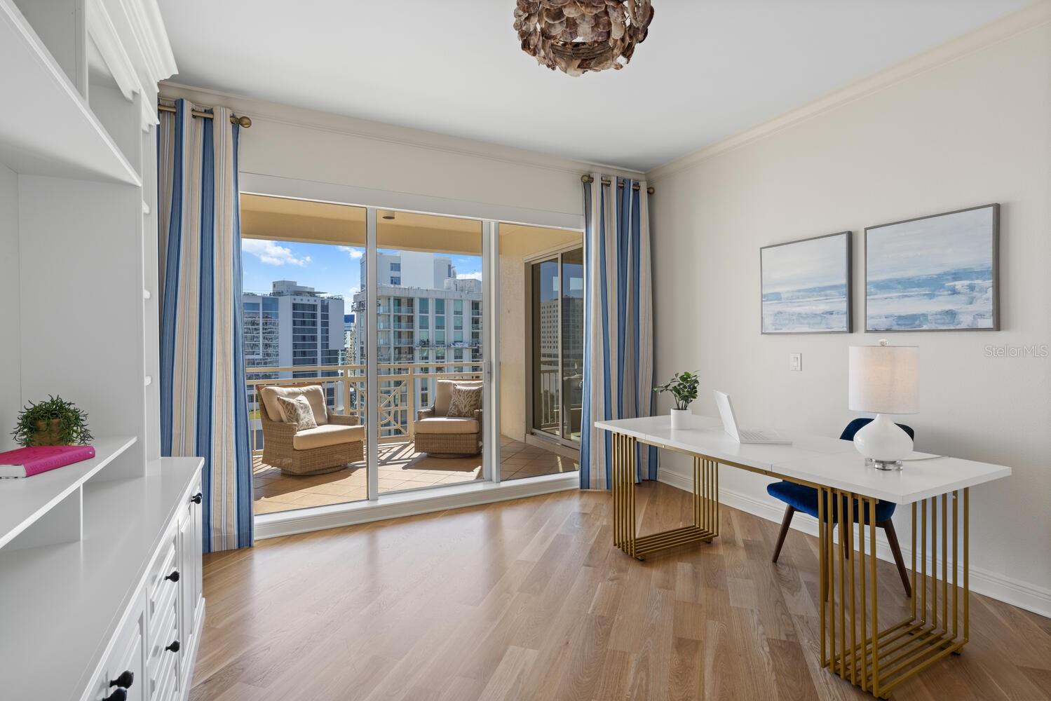 THE TOWER RESIDENCES - Residential