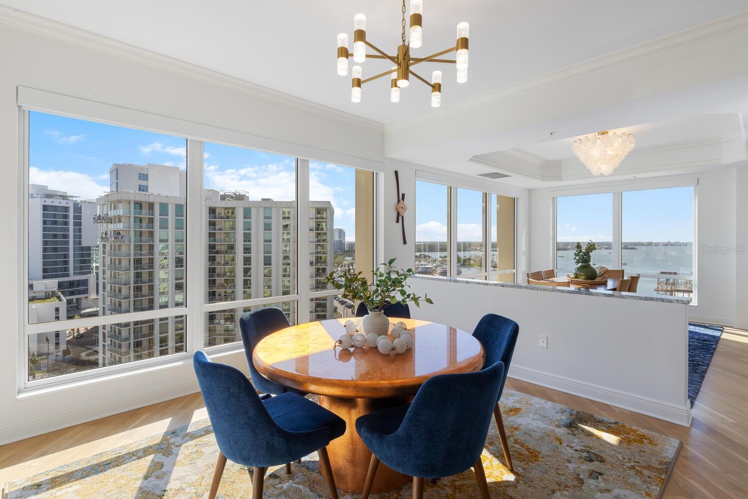 THE TOWER RESIDENCES - Residential