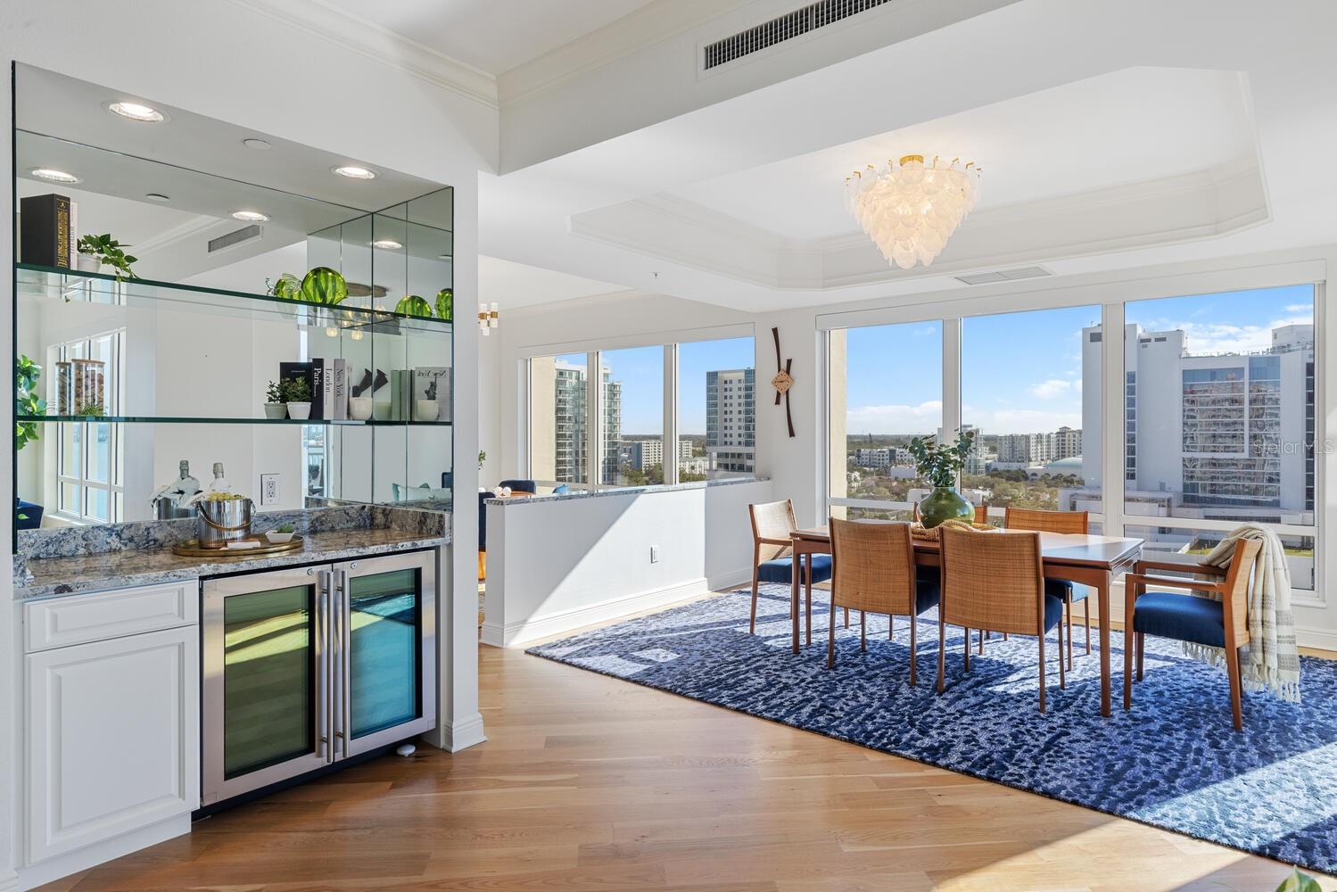 THE TOWER RESIDENCES - Residential