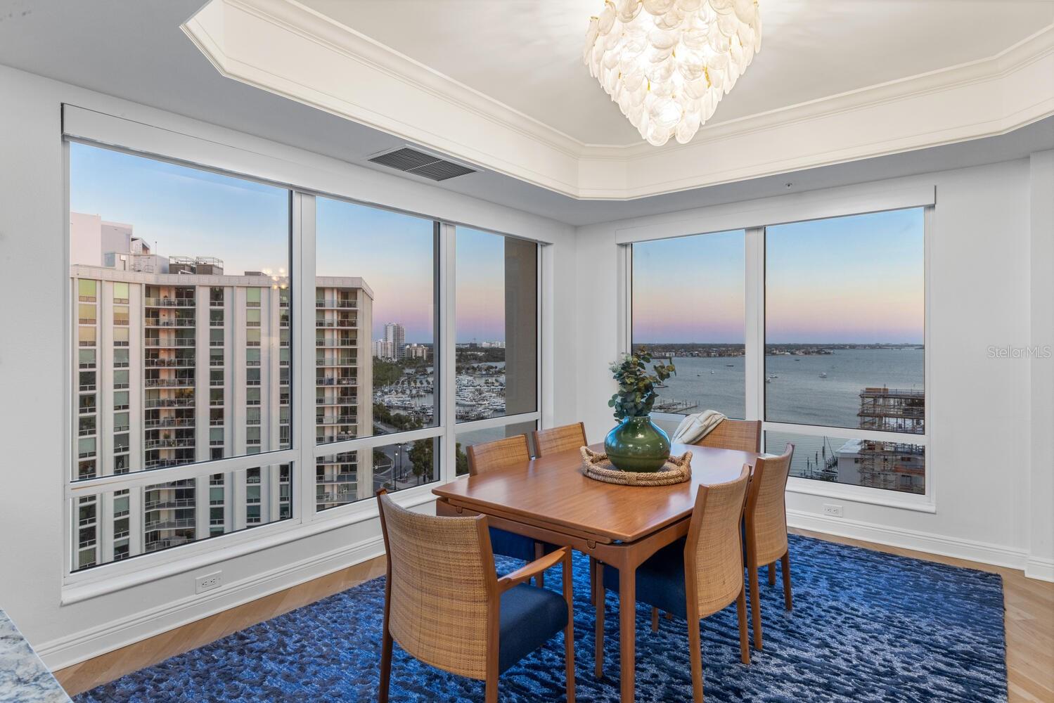 THE TOWER RESIDENCES - Residential