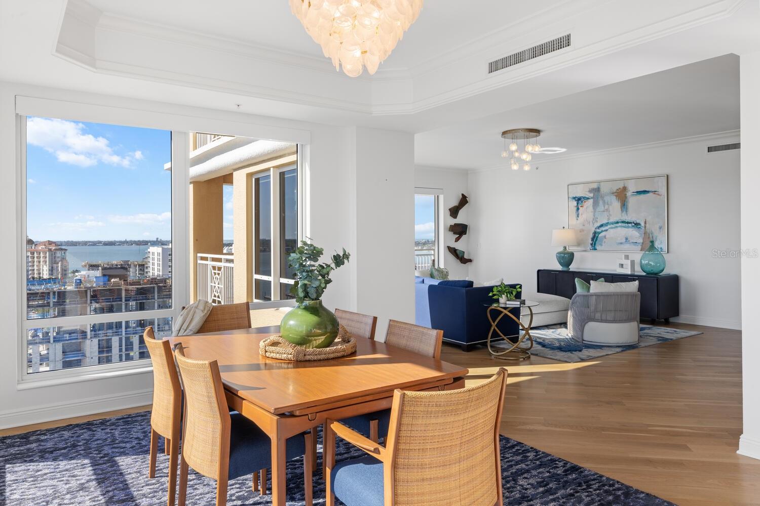 THE TOWER RESIDENCES - Residential