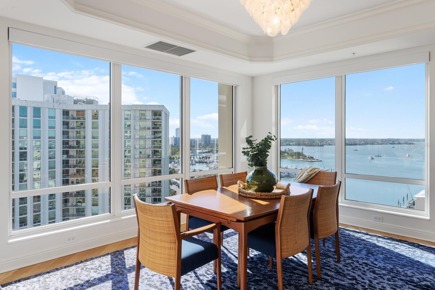 THE TOWER RESIDENCES - Residential