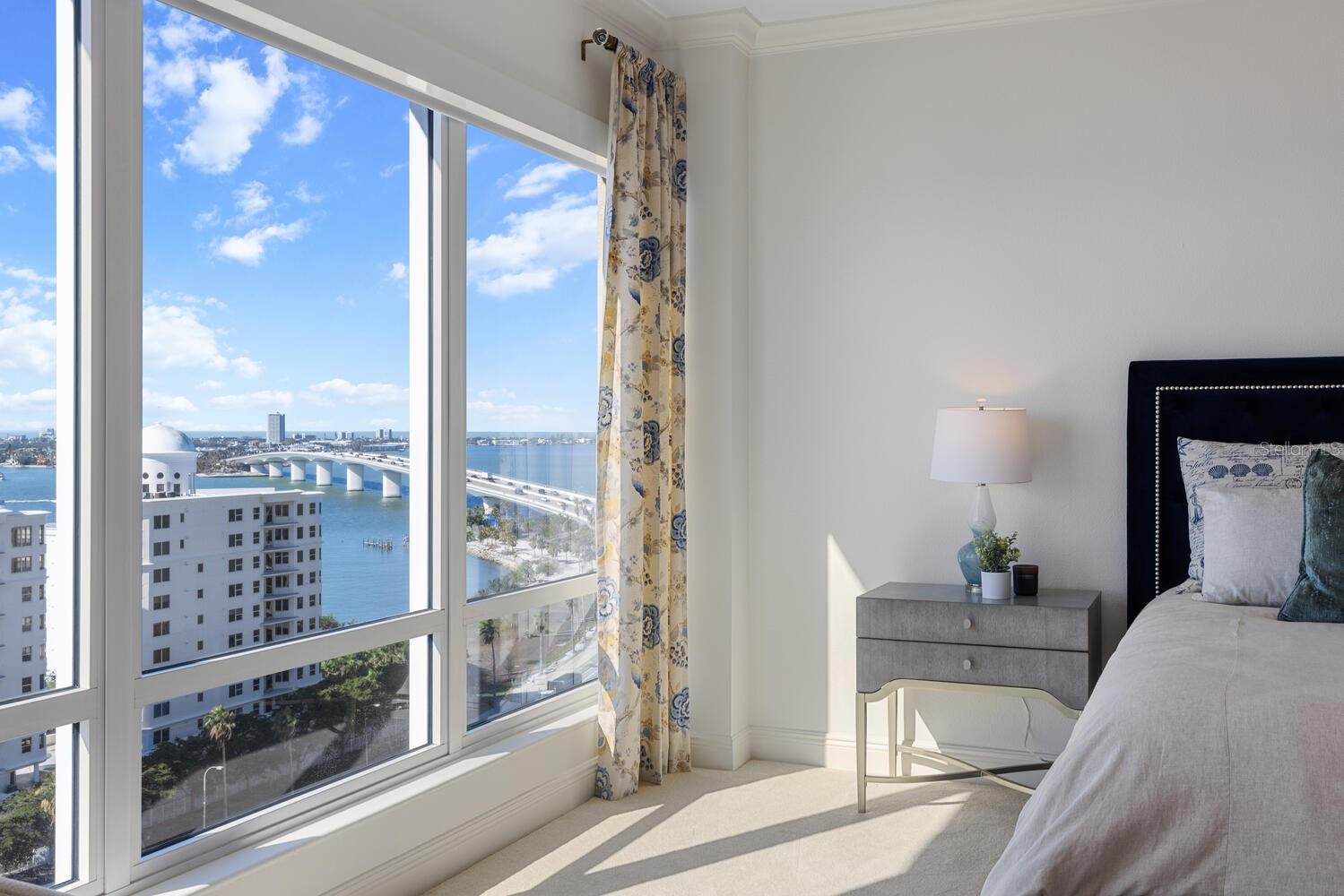 THE TOWER RESIDENCES - Residential