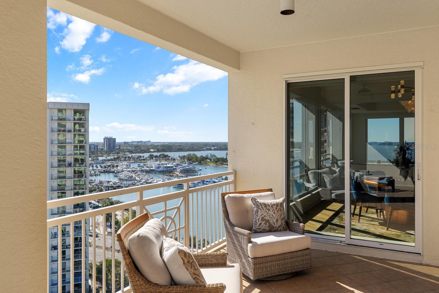 THE TOWER RESIDENCES - Residential