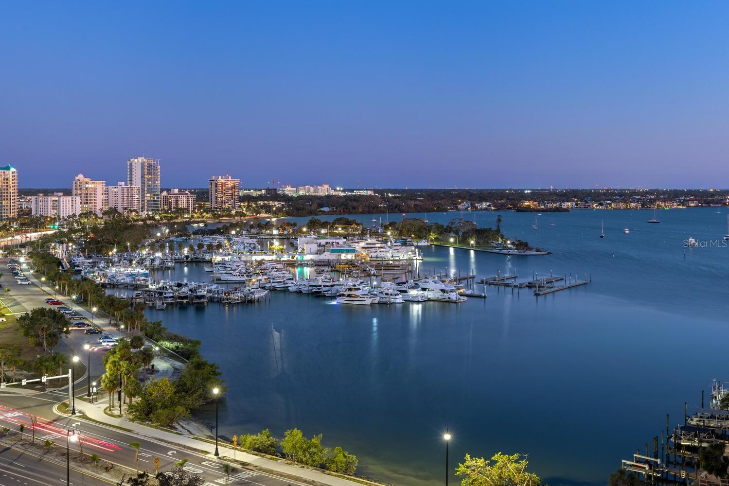 THE TOWER RESIDENCES - Residential