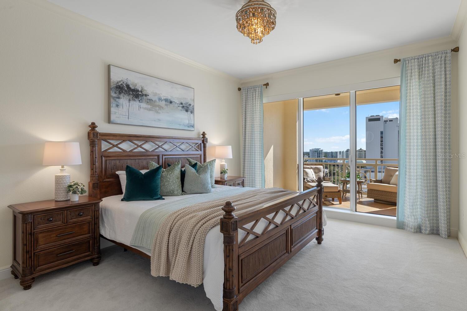 THE TOWER RESIDENCES - Residential