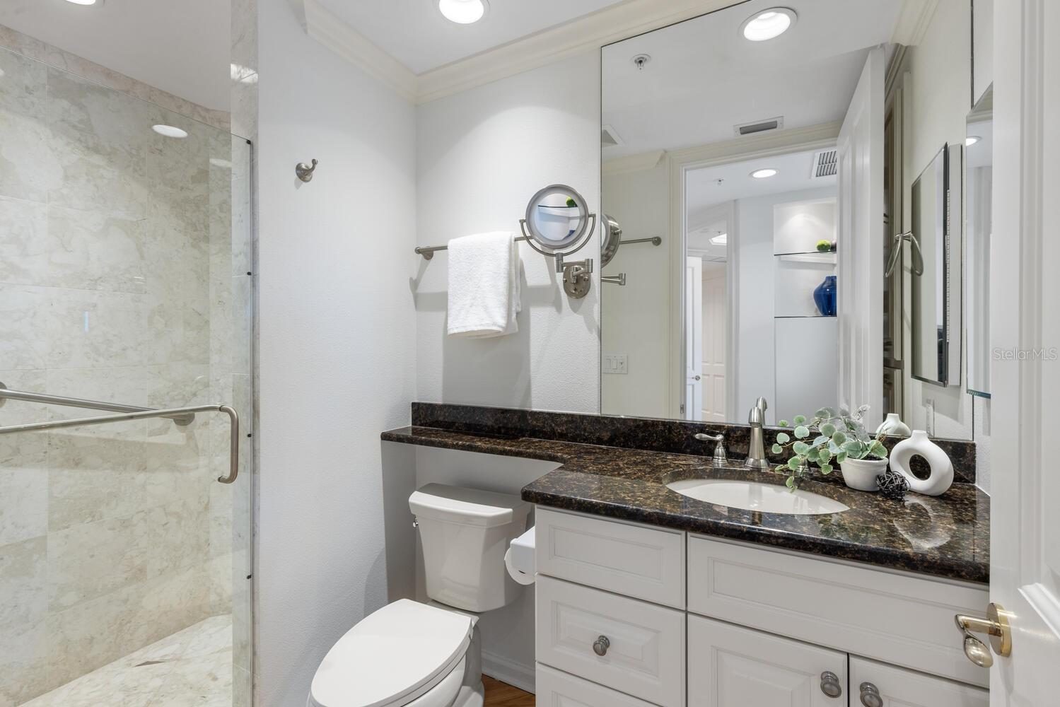 THE TOWER RESIDENCES - Residential