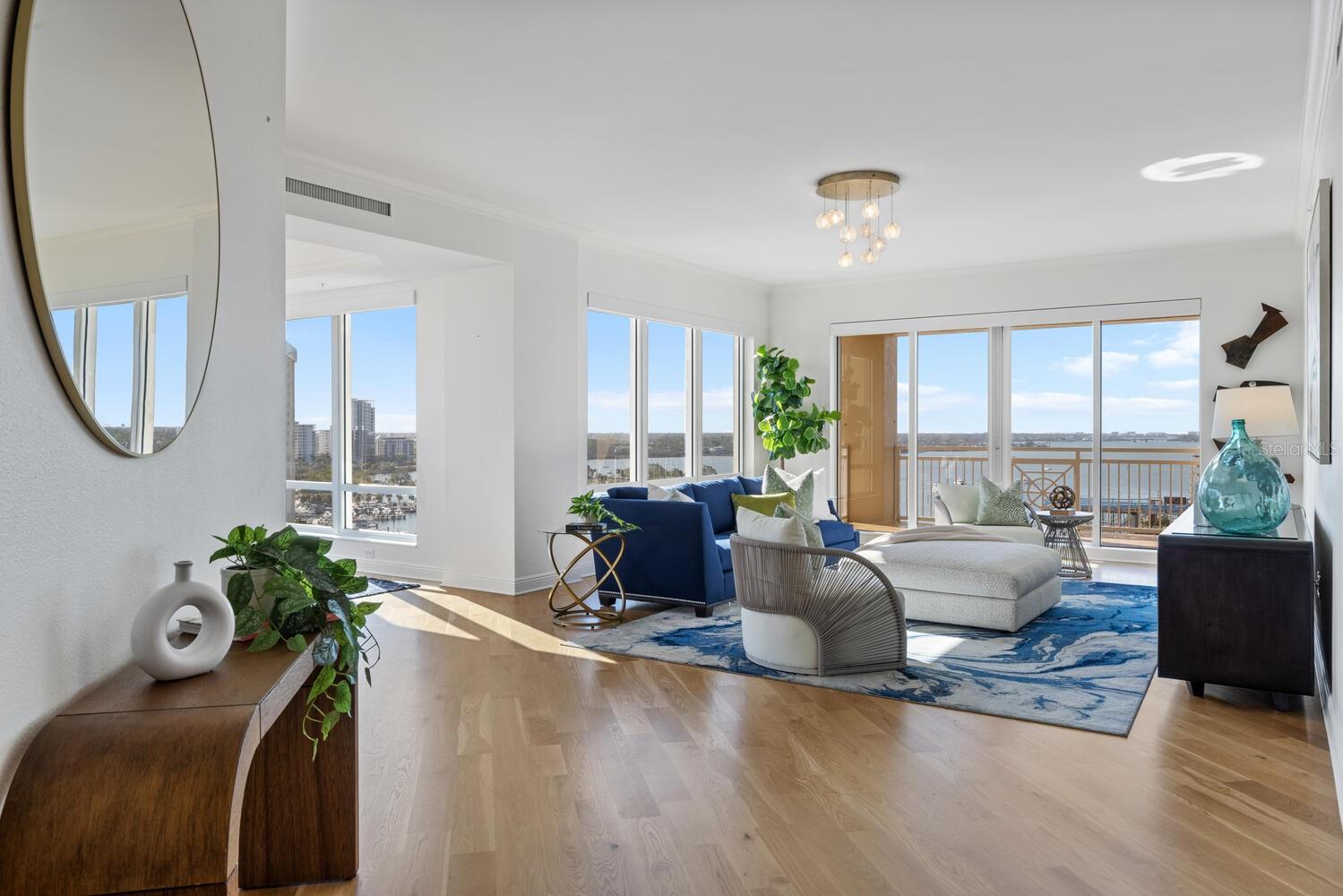 THE TOWER RESIDENCES - Residential