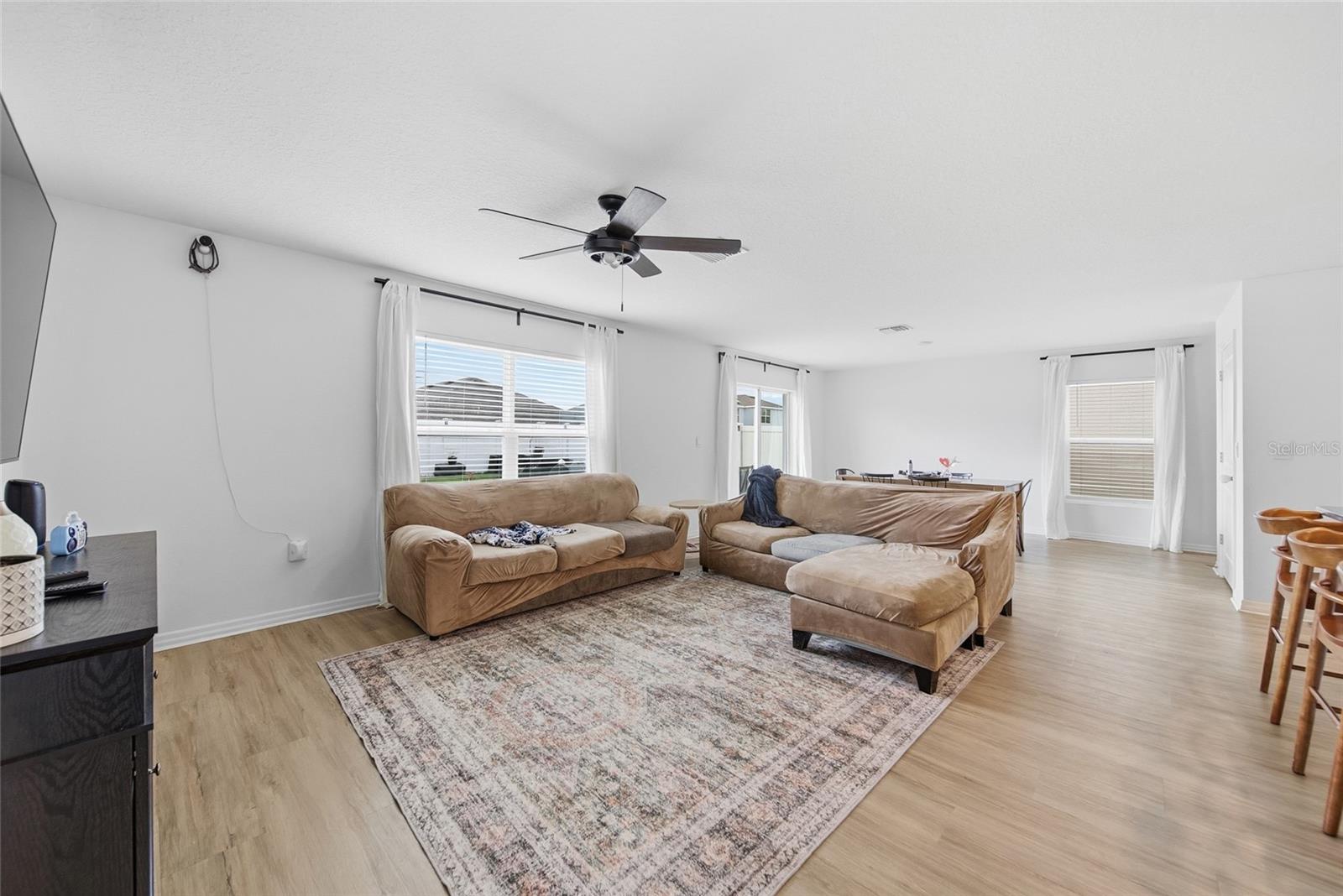 13763 THIMBLEBERRY DRIVE