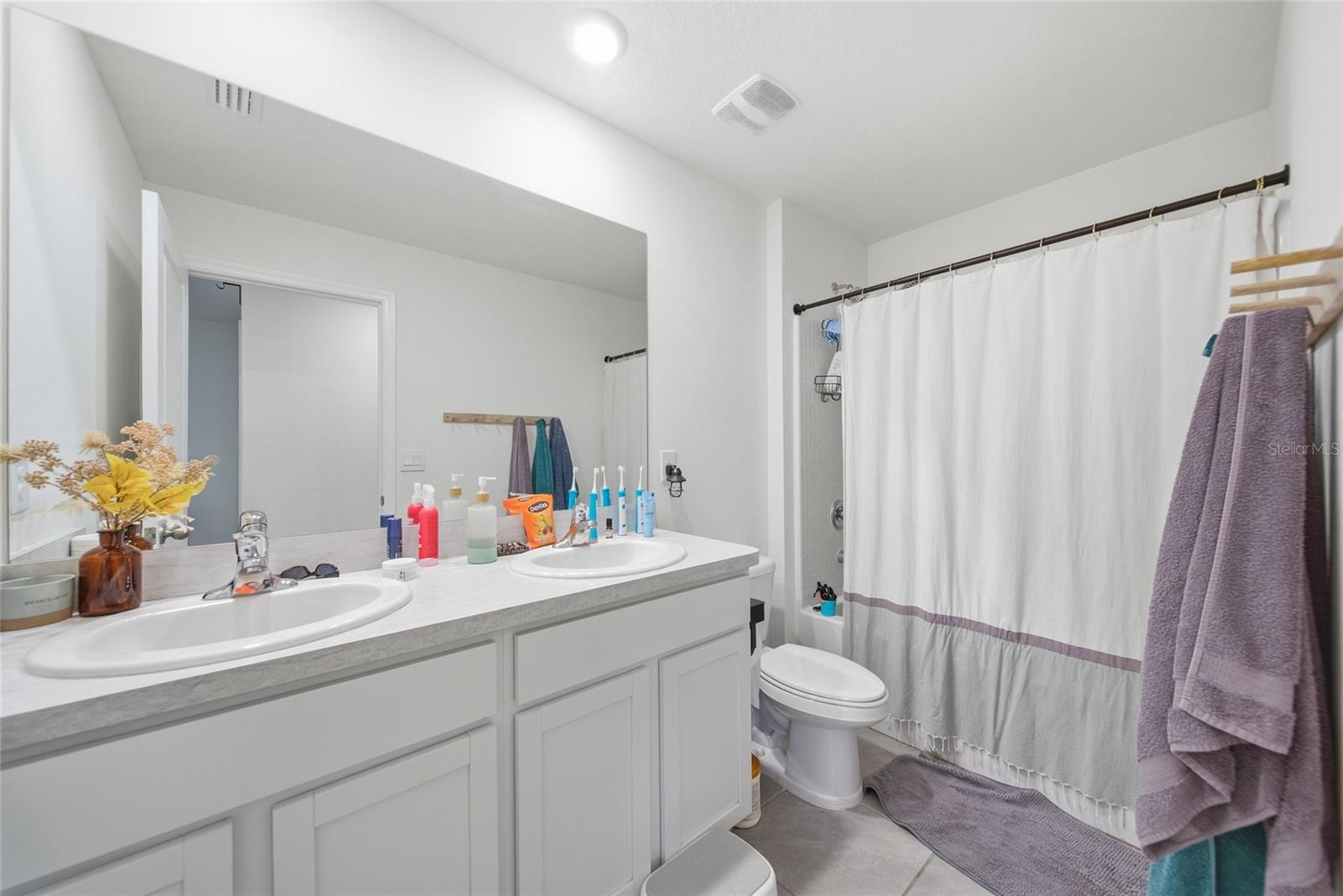 SUWANNEE LAKESIDE PH 2 & 3 - Residential