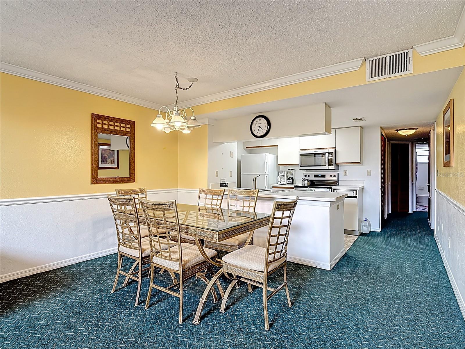 VILLAS AT SOMERSET THE - Residential