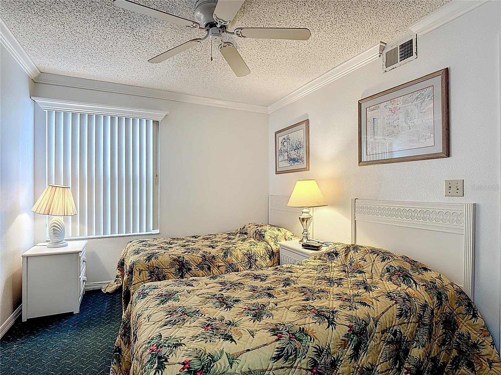 VILLAS AT SOMERSET THE - Residential