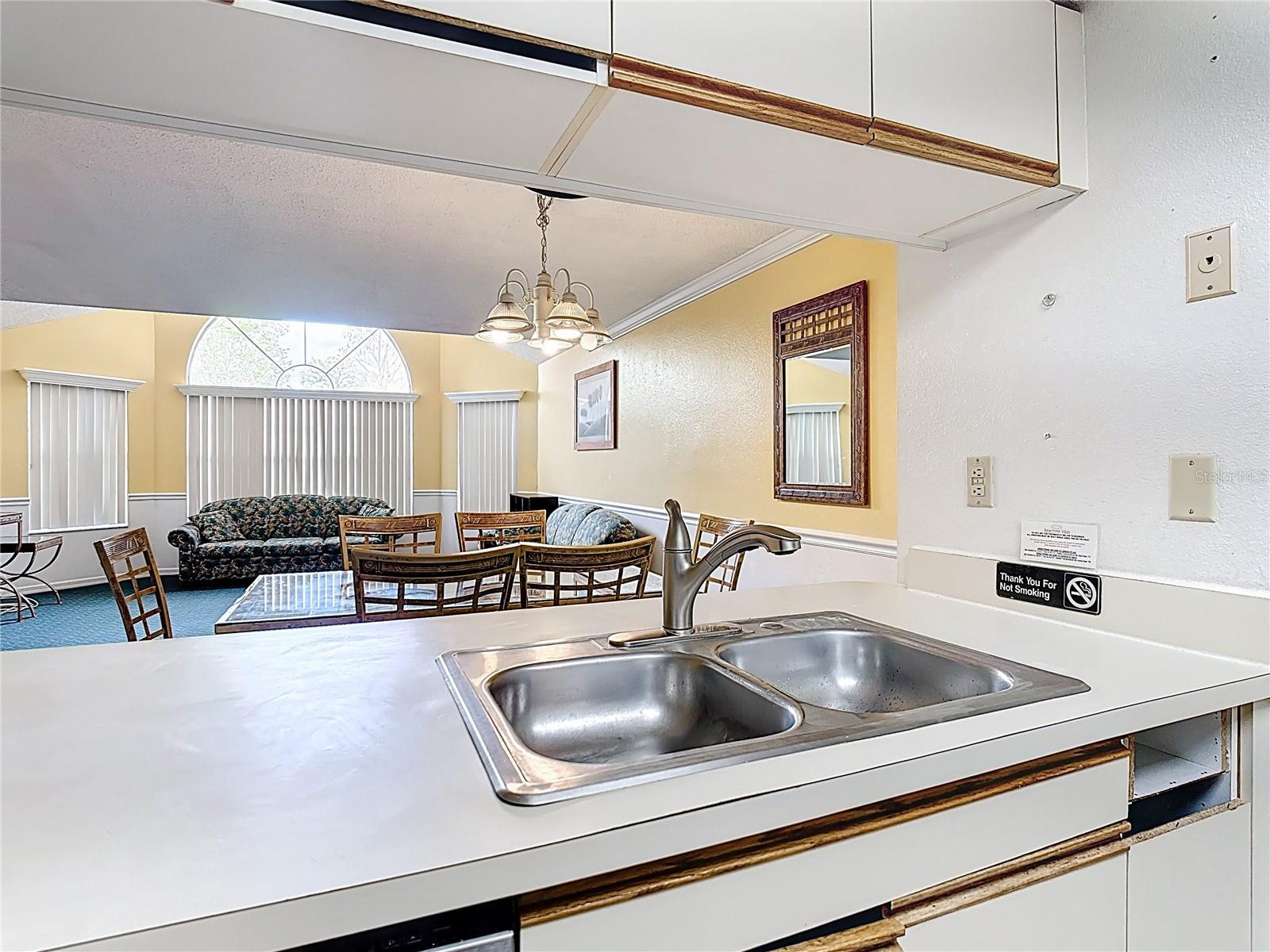 VILLAS AT SOMERSET THE - Residential